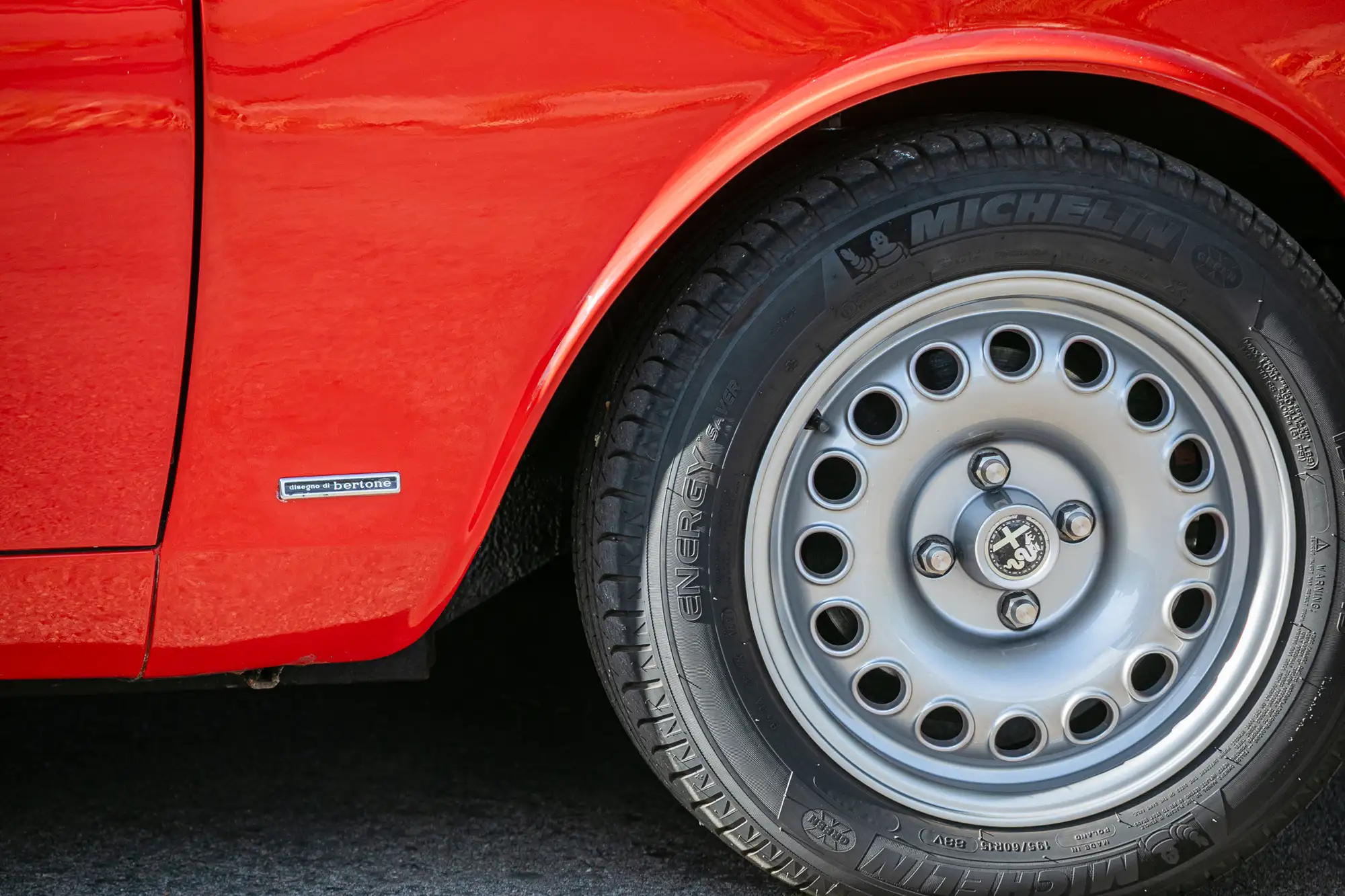 1975 Alfa Romeo 2000 GT Veloce (105.22)-Sold