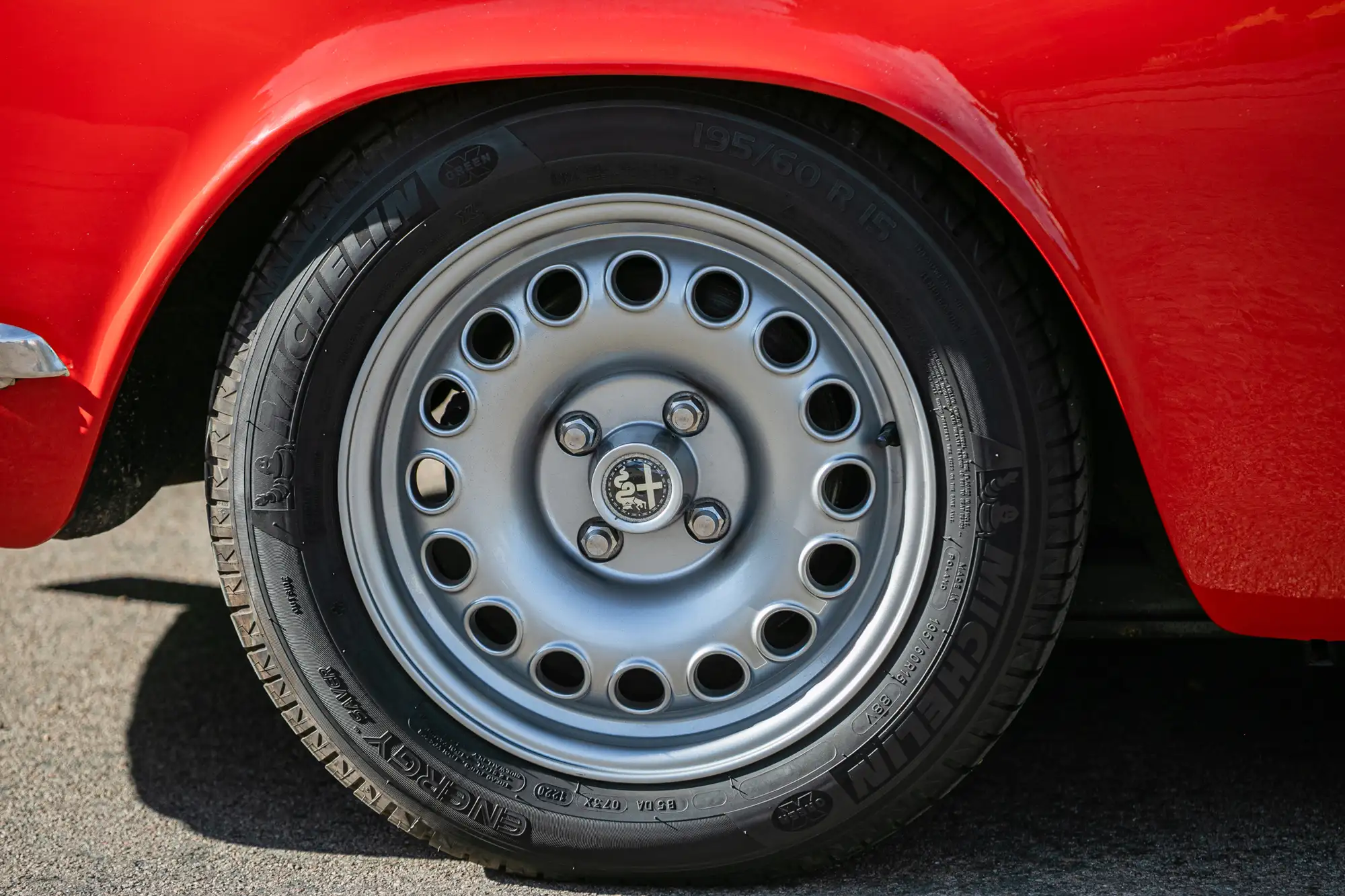 1975 Alfa Romeo 2000 GT Veloce (105.22)-Sold