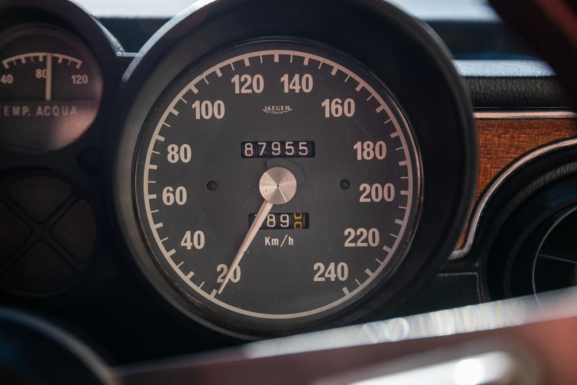 1975 Alfa Romeo 2000 GT Veloce (105.22)-Sold