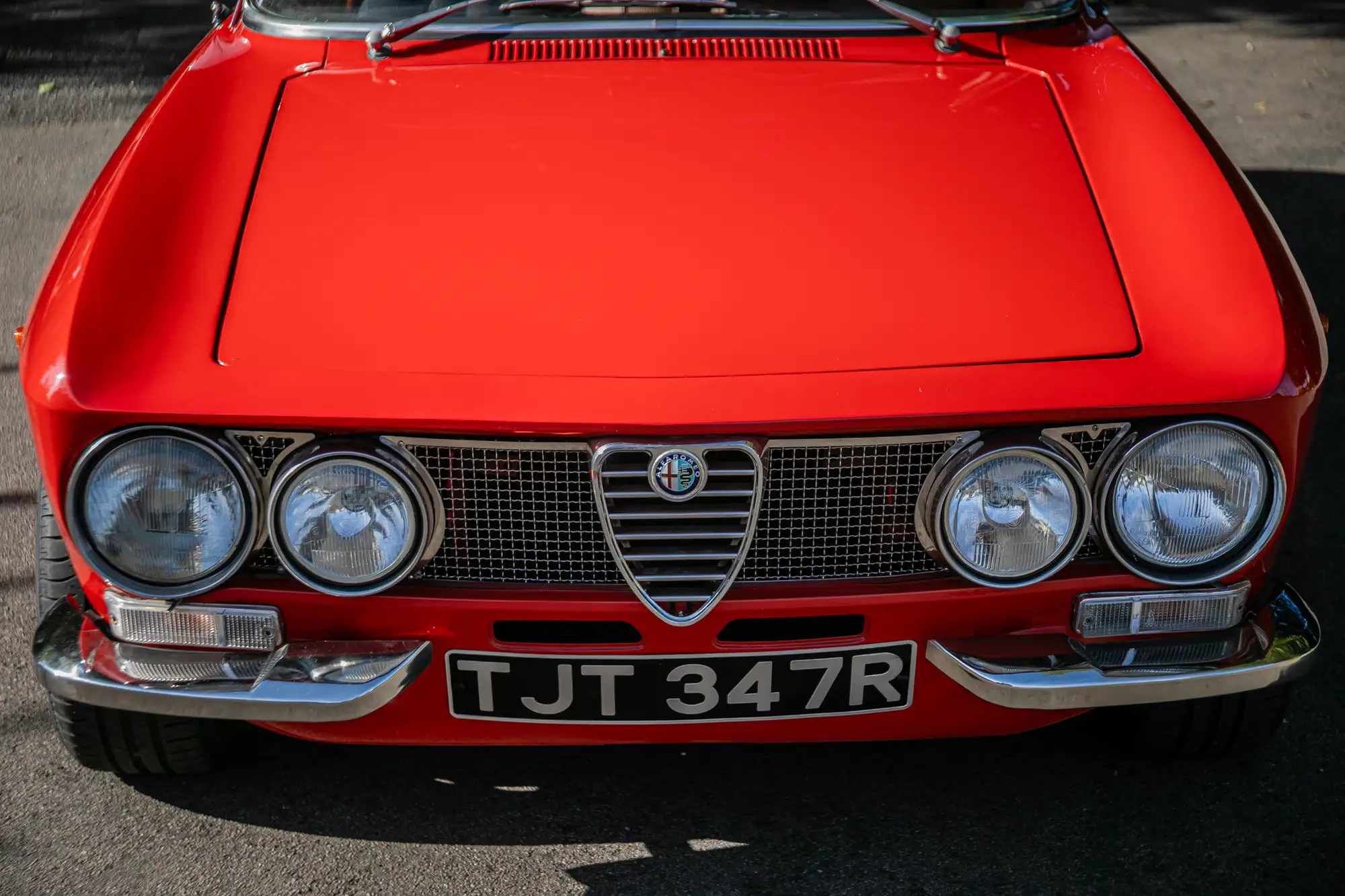 1975 Alfa Romeo 2000 GT Veloce (105.22)-Sold