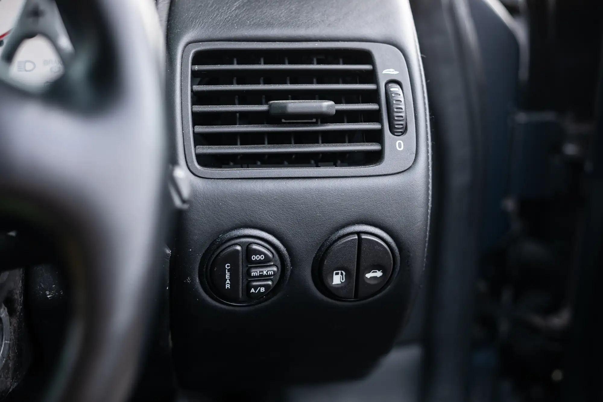 2002 Aston Martin Vanquish 2+2 - ex-Hugh Grant-Sold