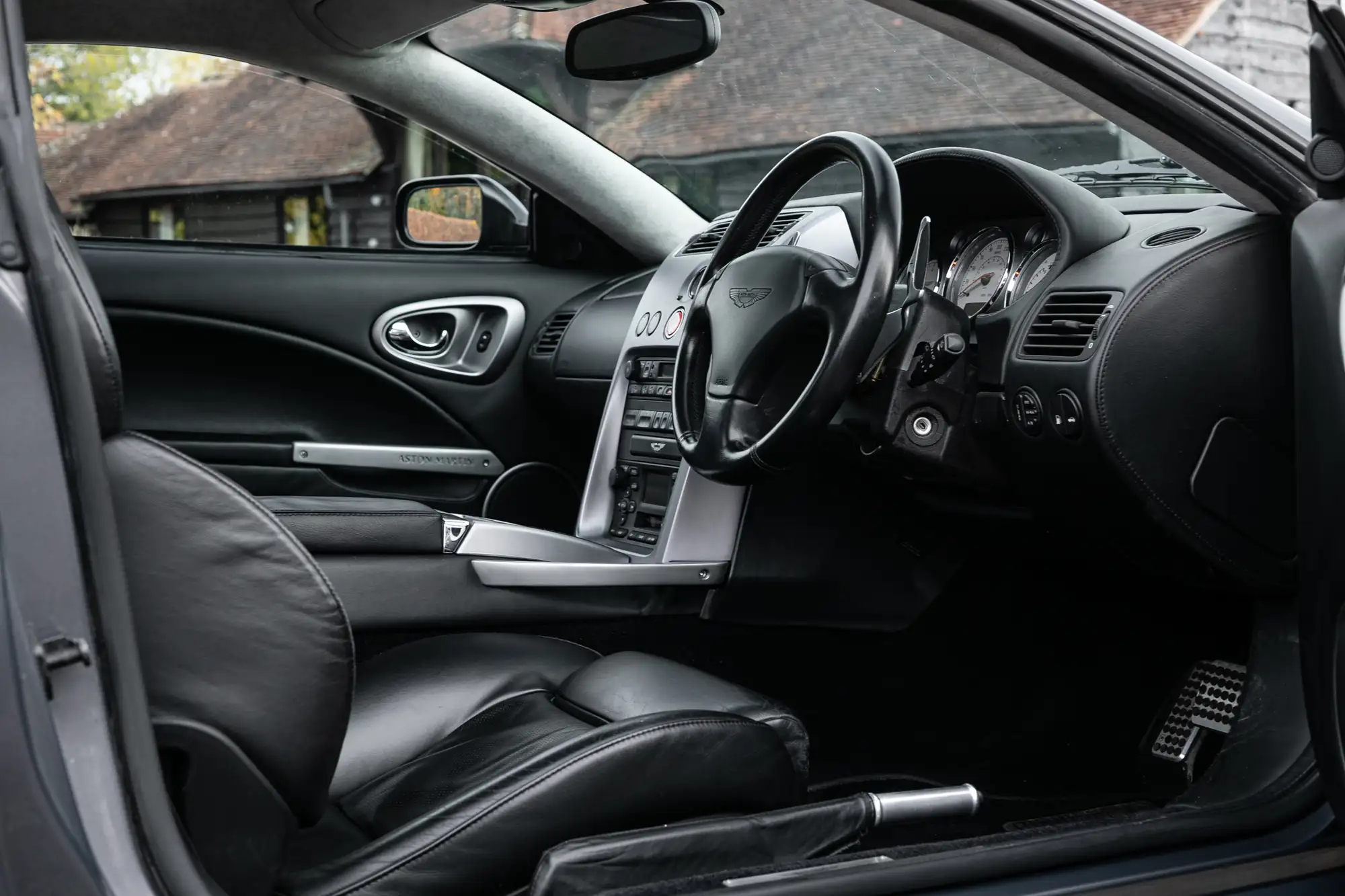 2002 Aston Martin Vanquish 2+2 - ex-Hugh Grant-Sold