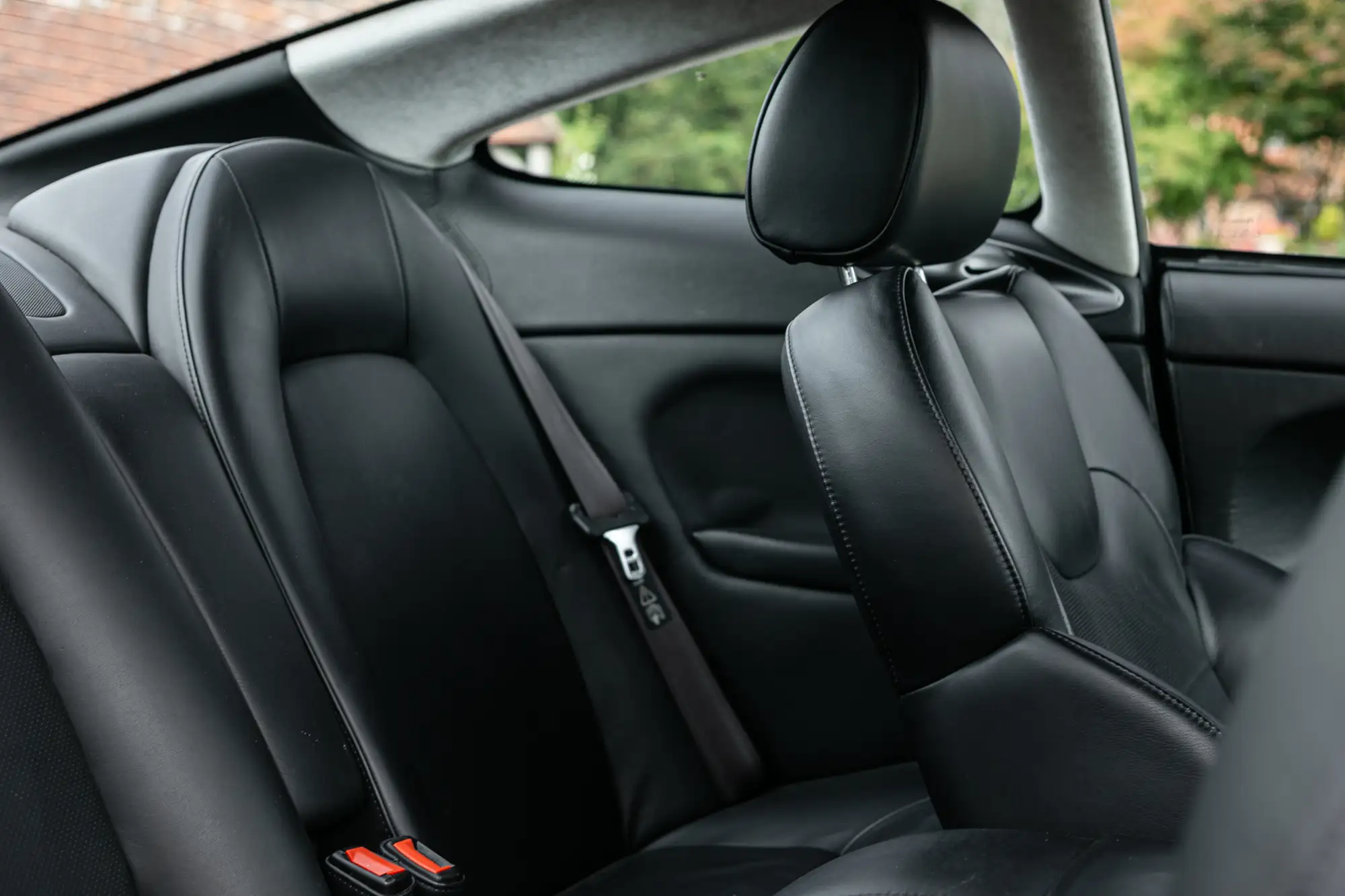 2002 Aston Martin Vanquish 2+2 - ex-Hugh Grant-Sold