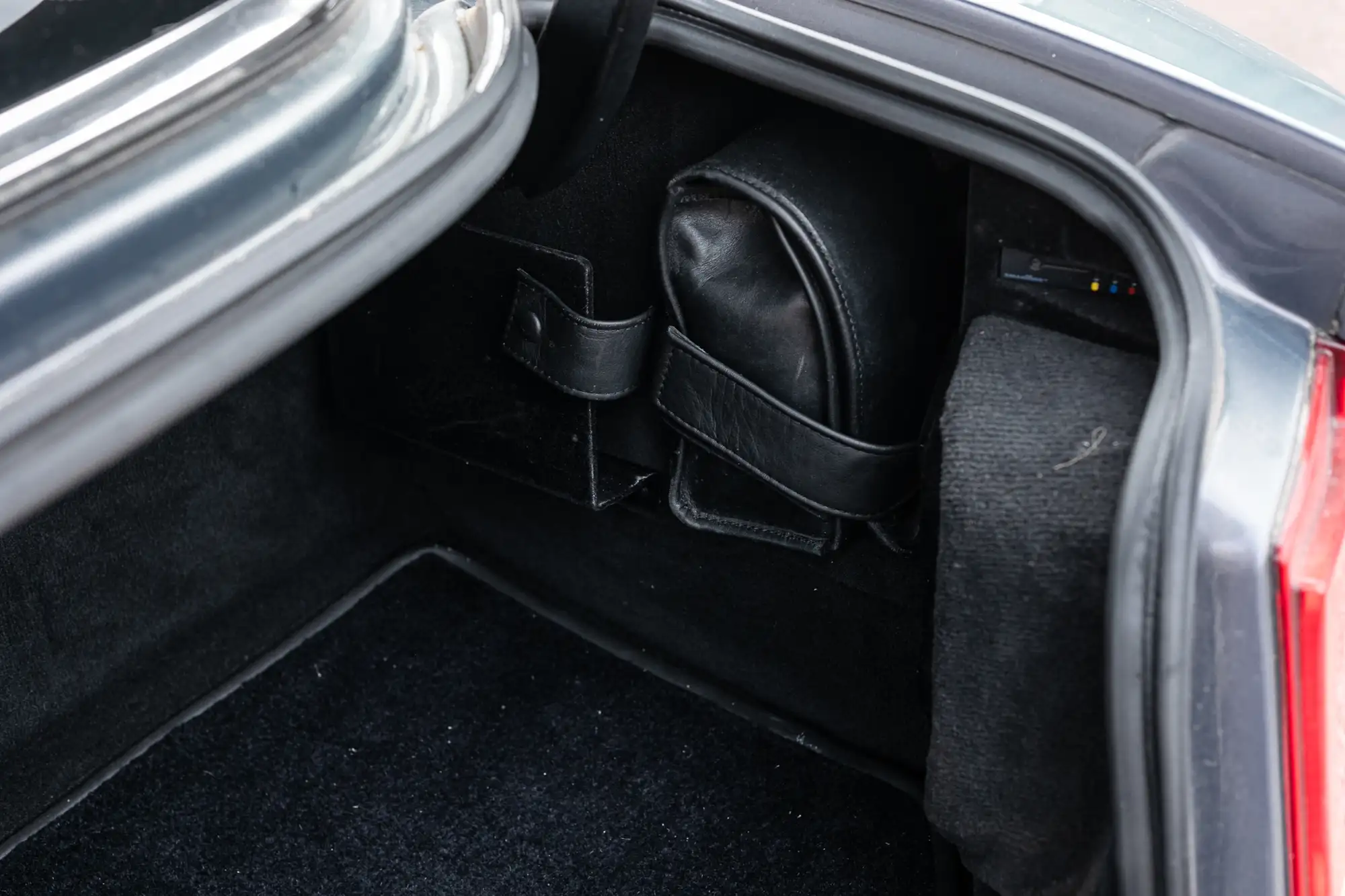 2002 Aston Martin Vanquish 2+2 - ex-Hugh Grant-Sold