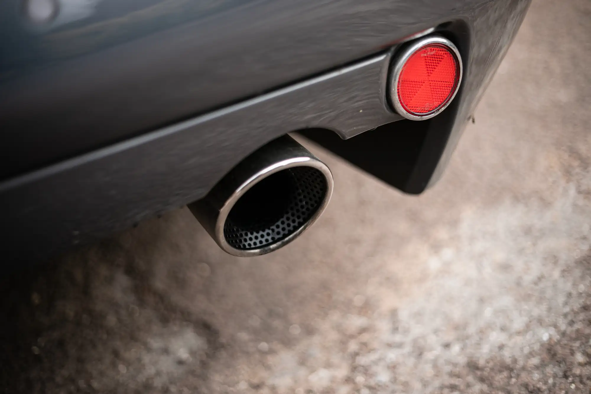 2002 Aston Martin Vanquish 2+2 - ex-Hugh Grant-Sold