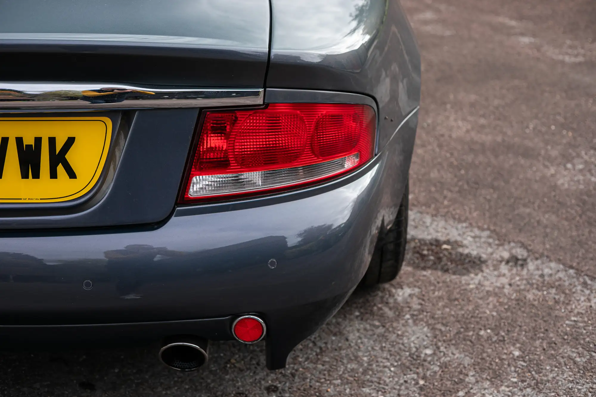 2002 Aston Martin Vanquish 2+2 - ex-Hugh Grant-Sold