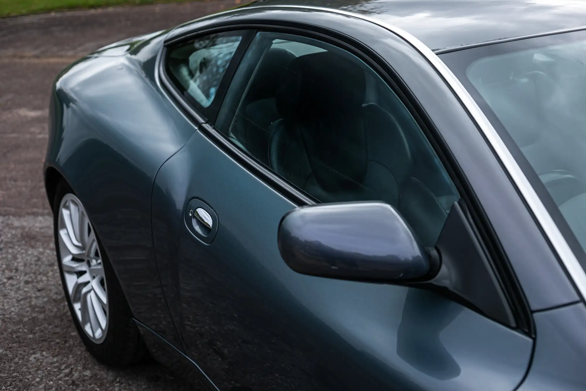 2002 Aston Martin Vanquish 2+2 - ex-Hugh Grant-Sold