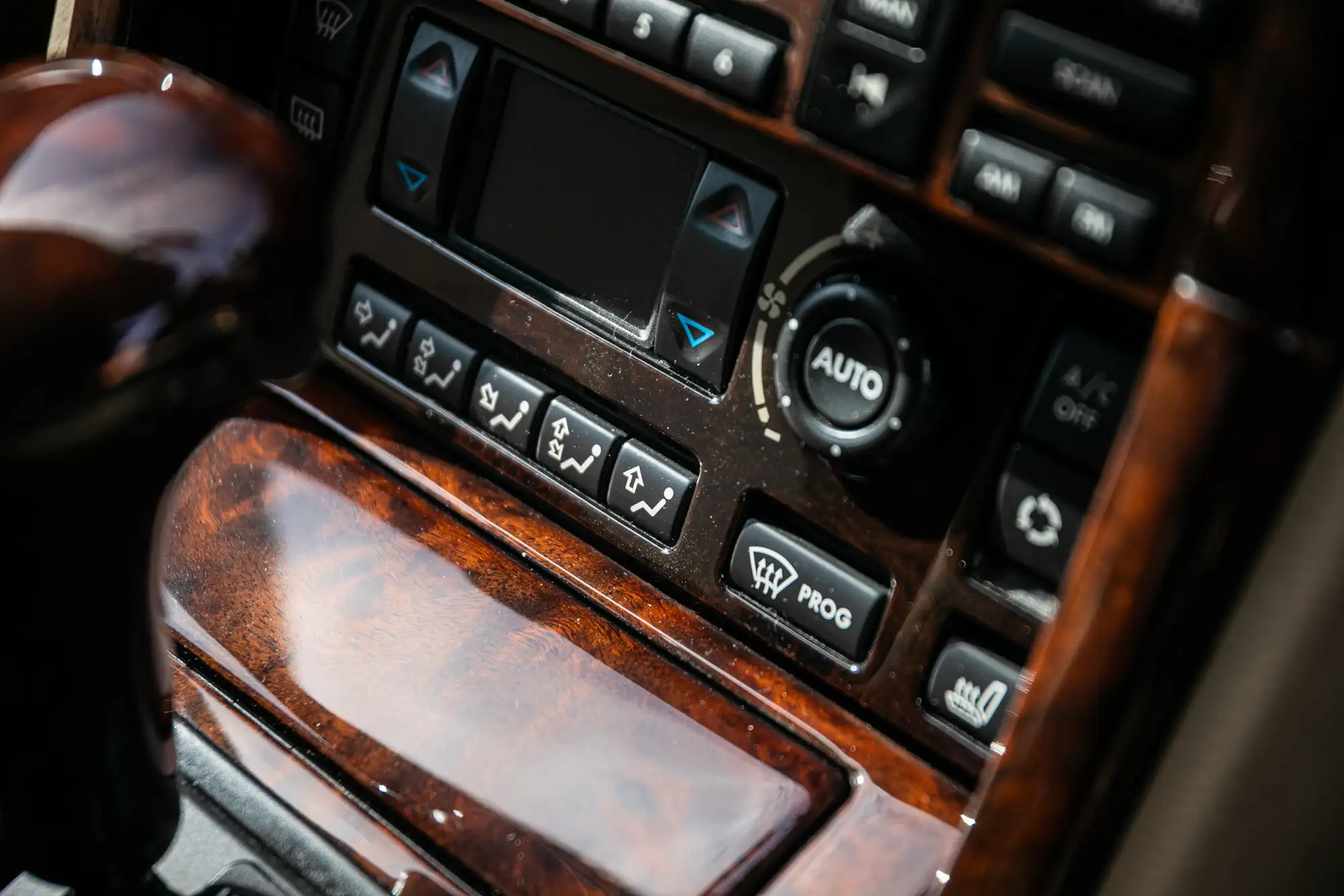 1999 Range Rover P38 4.6 HSE - 8,136 Miles-Sold