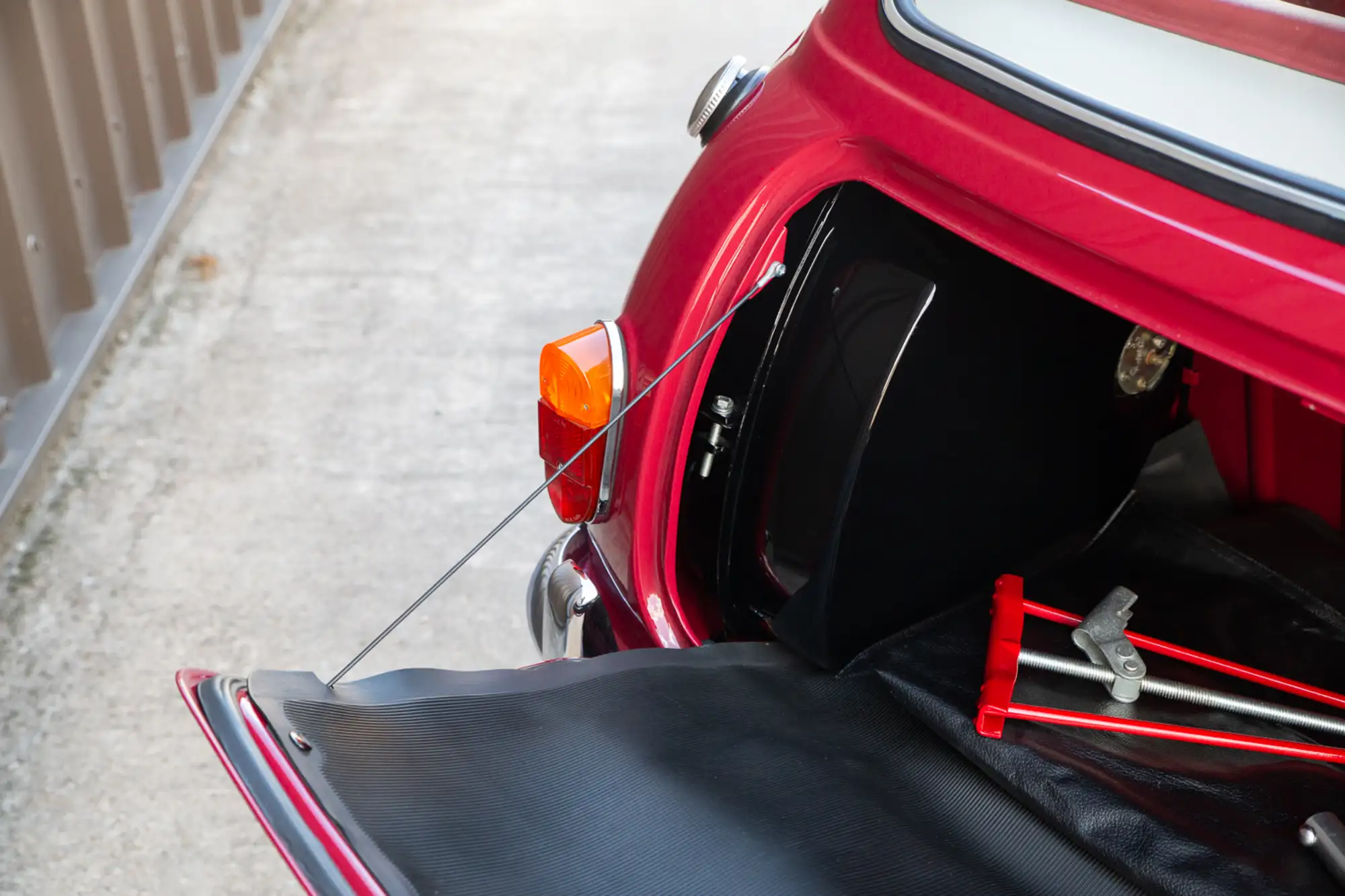 1959 Morris Mini Minor De-Luxe-Sold