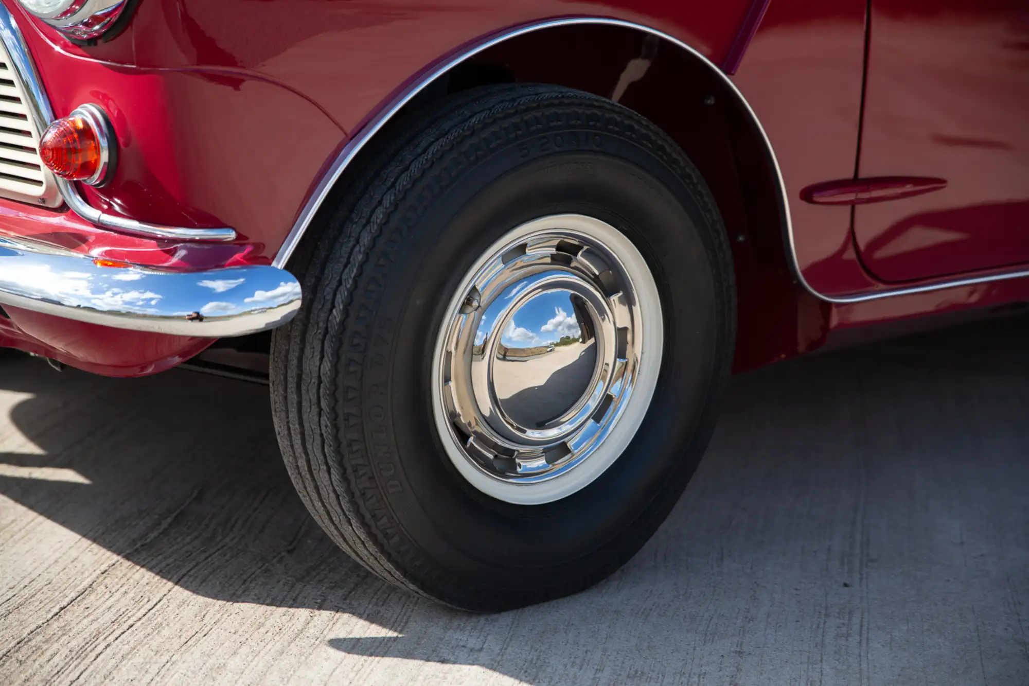 1959 Morris Mini Minor De-Luxe-Sold