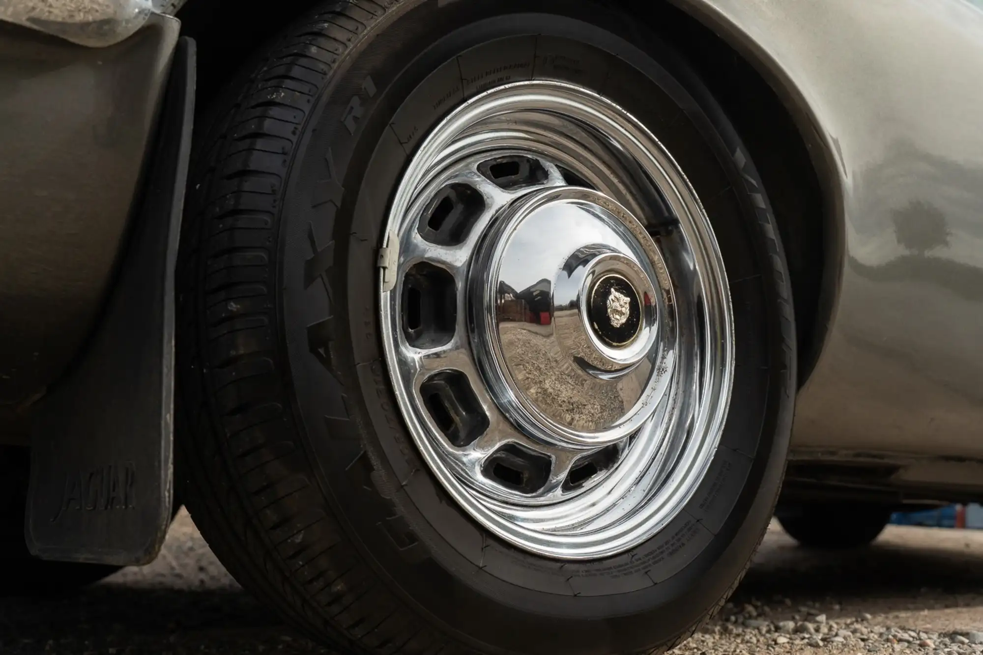 1977 Jaguar XJC Coupé 4.2-Sold