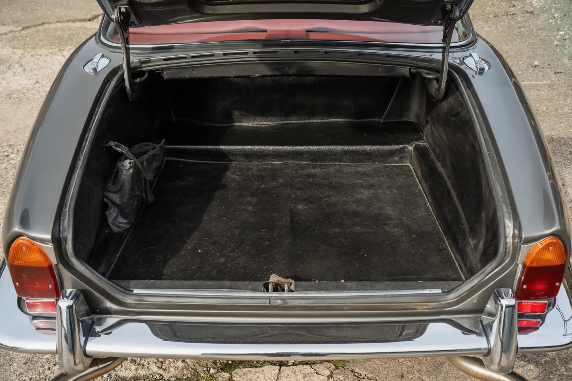 1977 Jaguar XJC Coupé 4.2-Sold