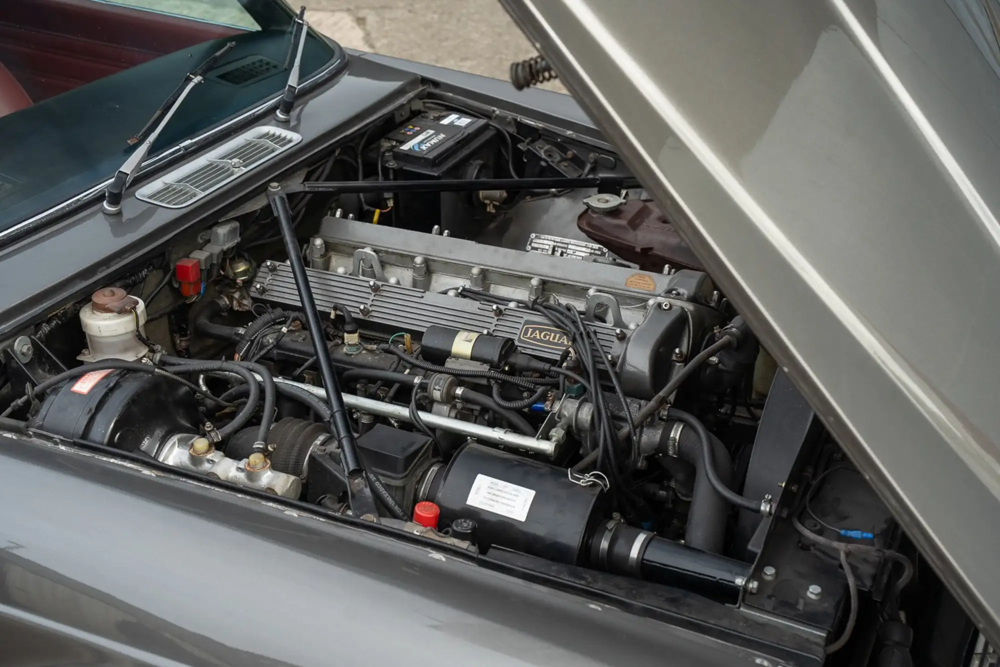 1977 Jaguar XJC Coupé 4.2-Sold