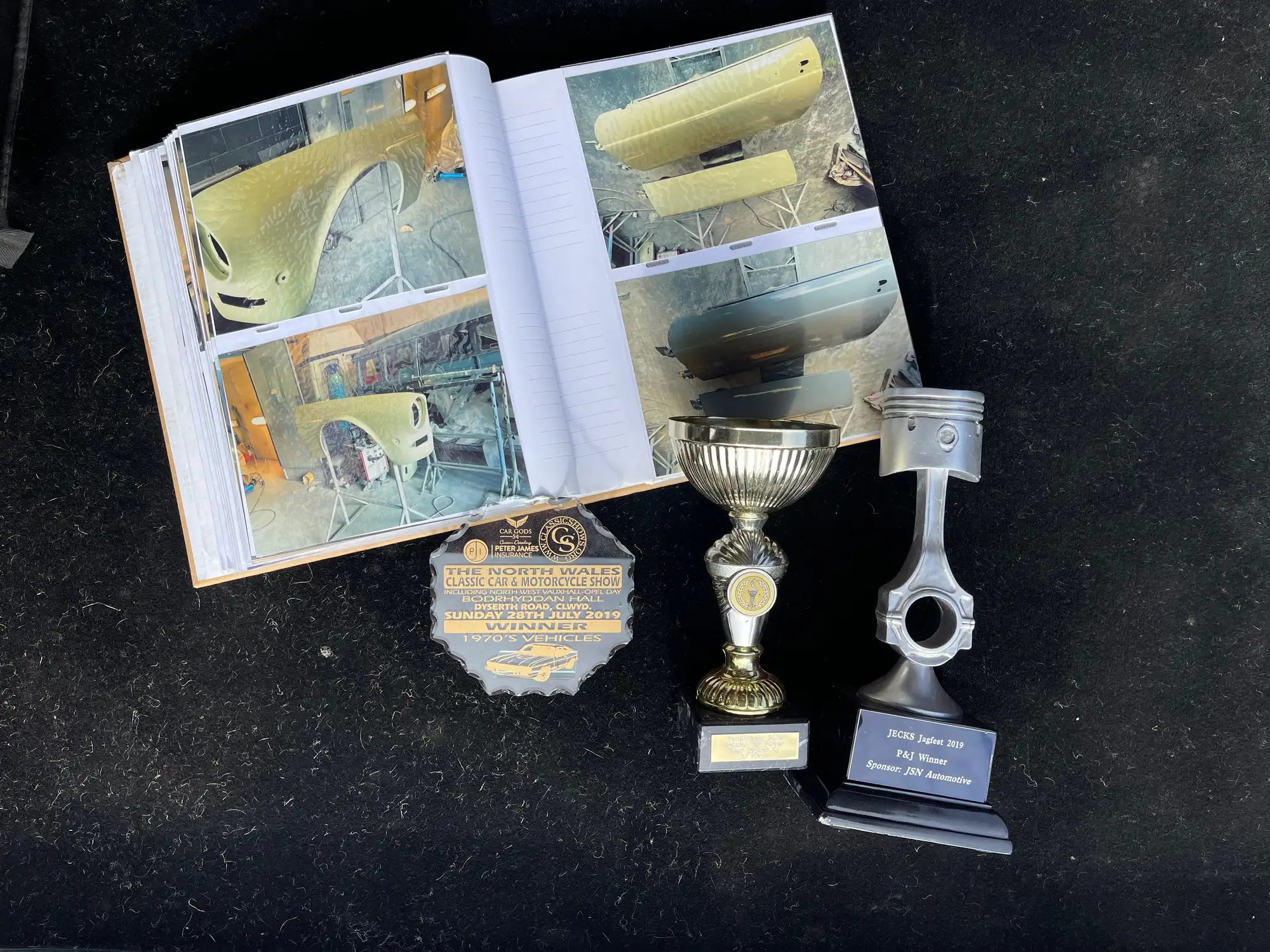 1977 Jaguar XJC Coupé 4.2-Sold