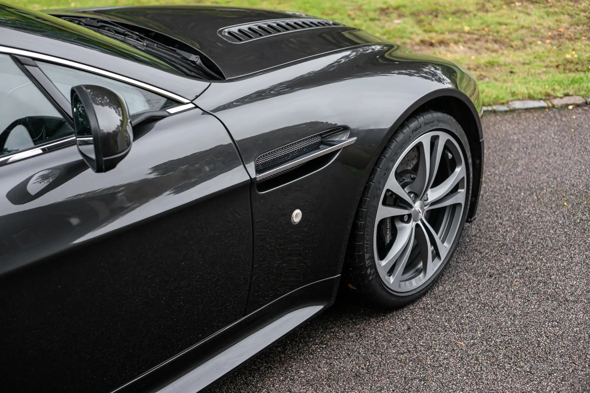 2011 Aston Martin V12 Vantage (Manual) - Bamford Rose Upgrad-Sold