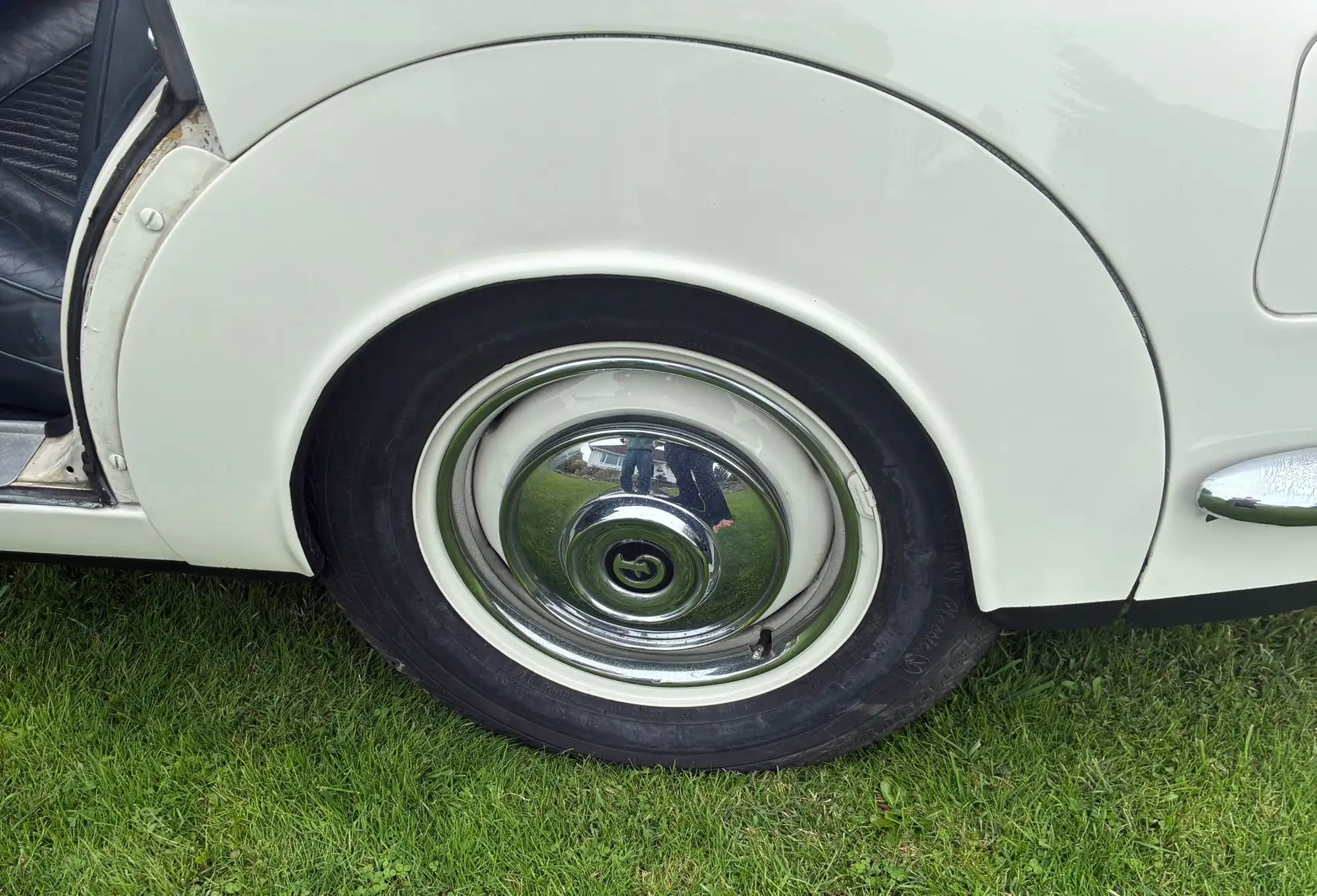 1969 Daimler V8-250-Sold