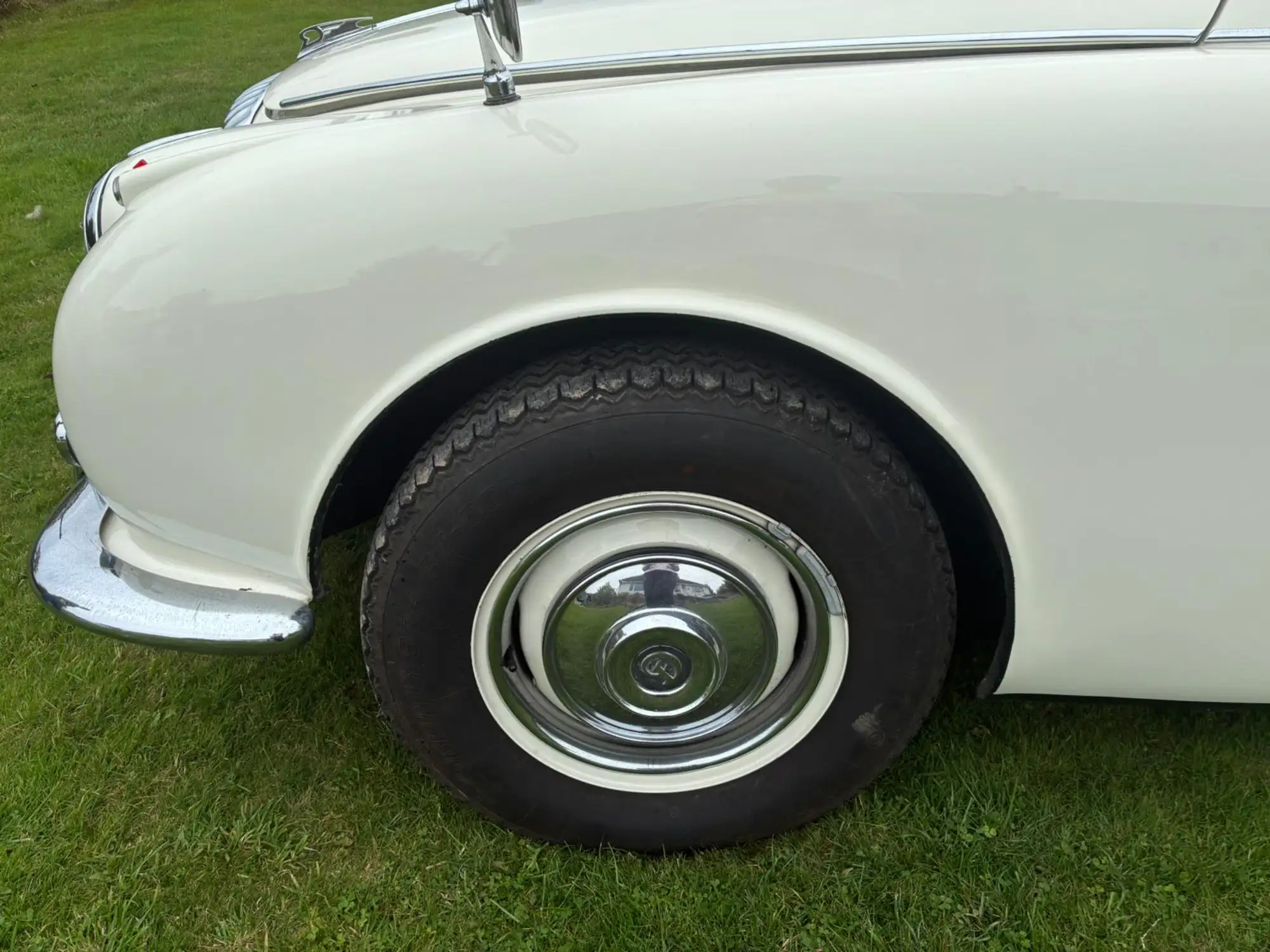 1969 Daimler V8-250-Sold