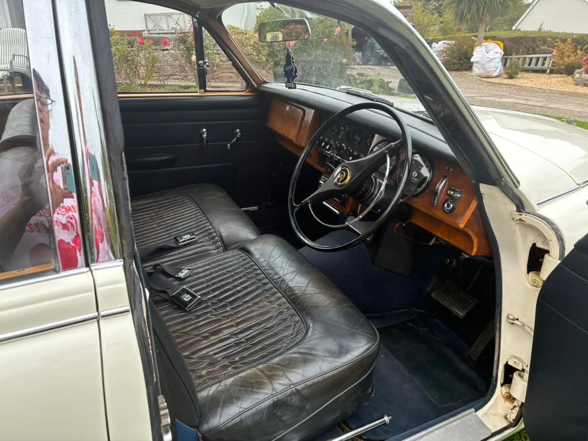 1969 Daimler V8-250-Sold