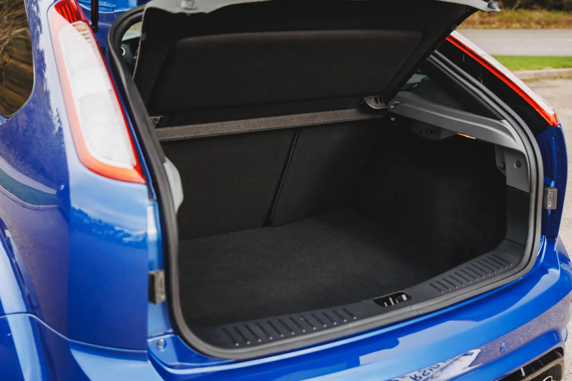 2010 Ford Focus RS Mk2 - 998 Miles-Sold