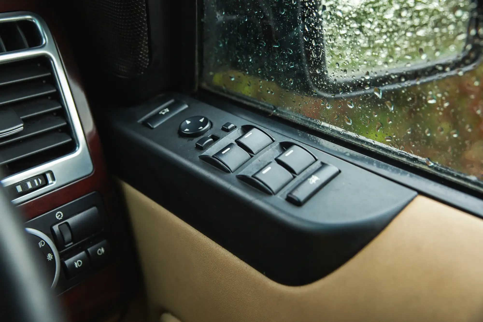 2007 Land Rover Range Rover Vogue SE-Sold