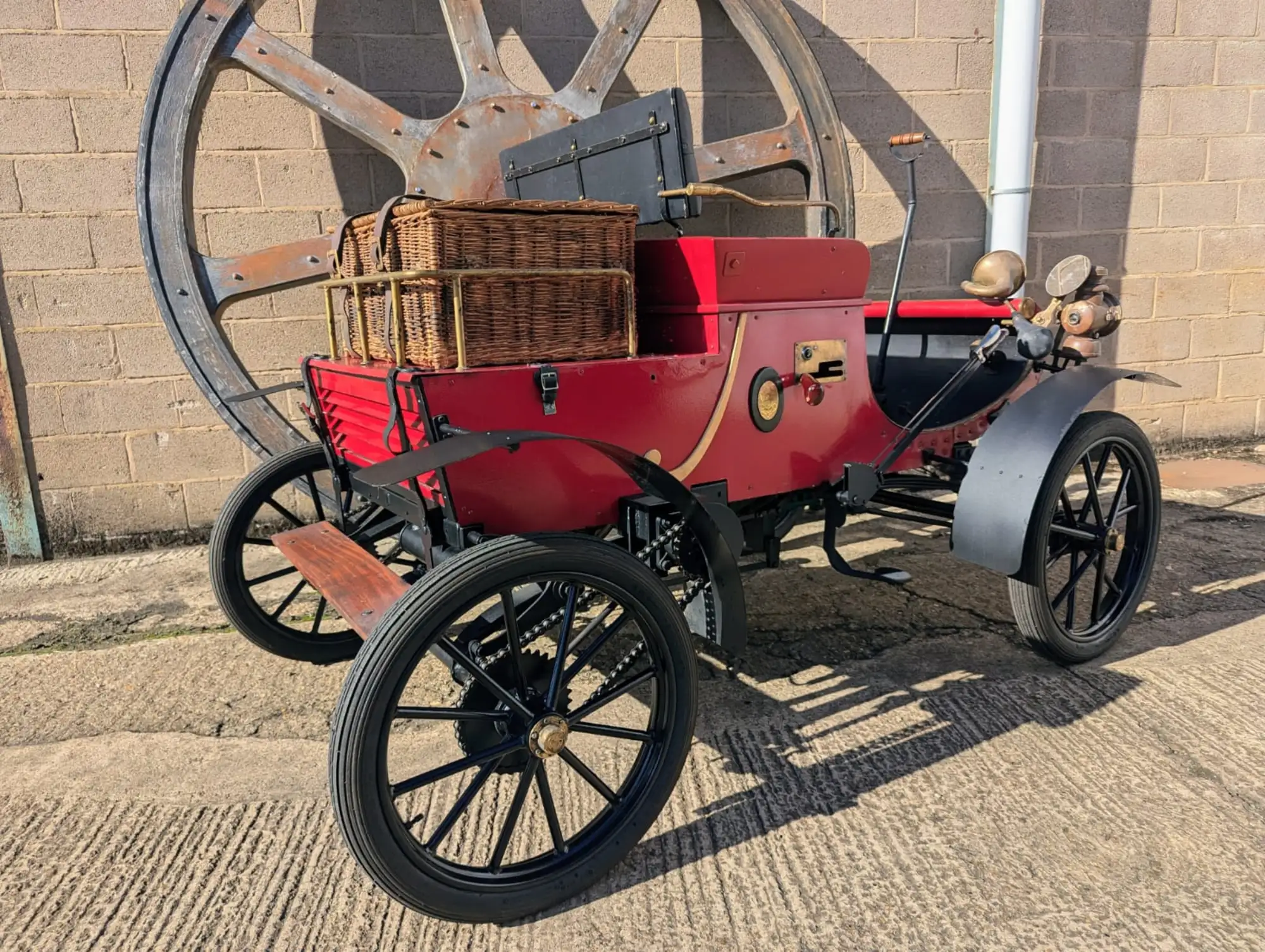 1899-1903 Replica Curved Dash Oldsmobile-Sold