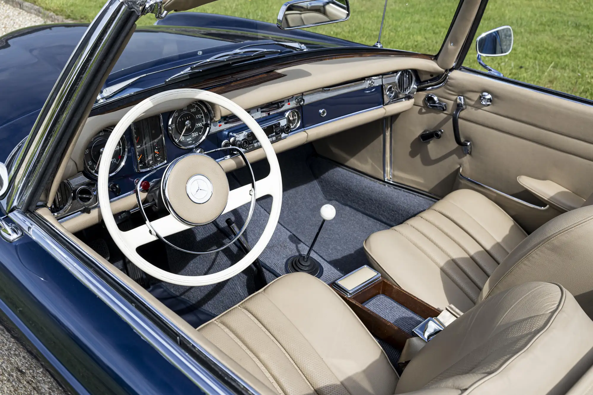 1966 Mercedes-Benz 230SL Pagoda (W113) - Manual-For Sale