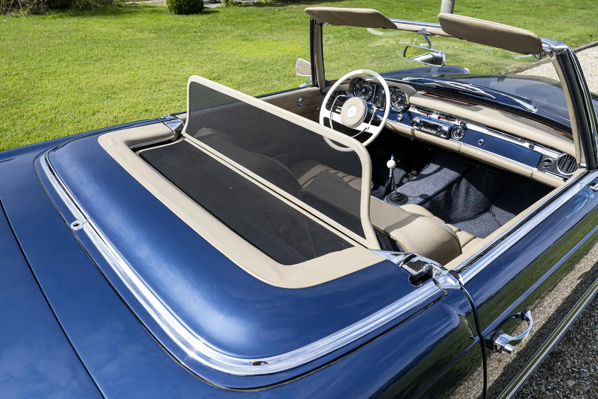 1966 Mercedes-Benz 230SL Pagoda (W113) - Manual-For Sale