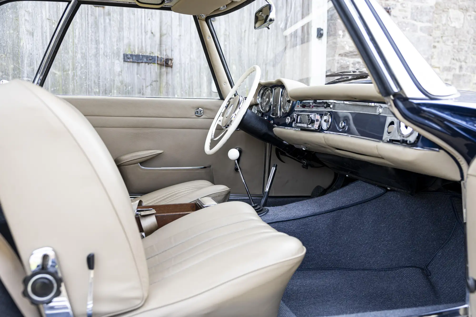 1966 Mercedes-Benz 230SL Pagoda (W113) - Manual-For Sale