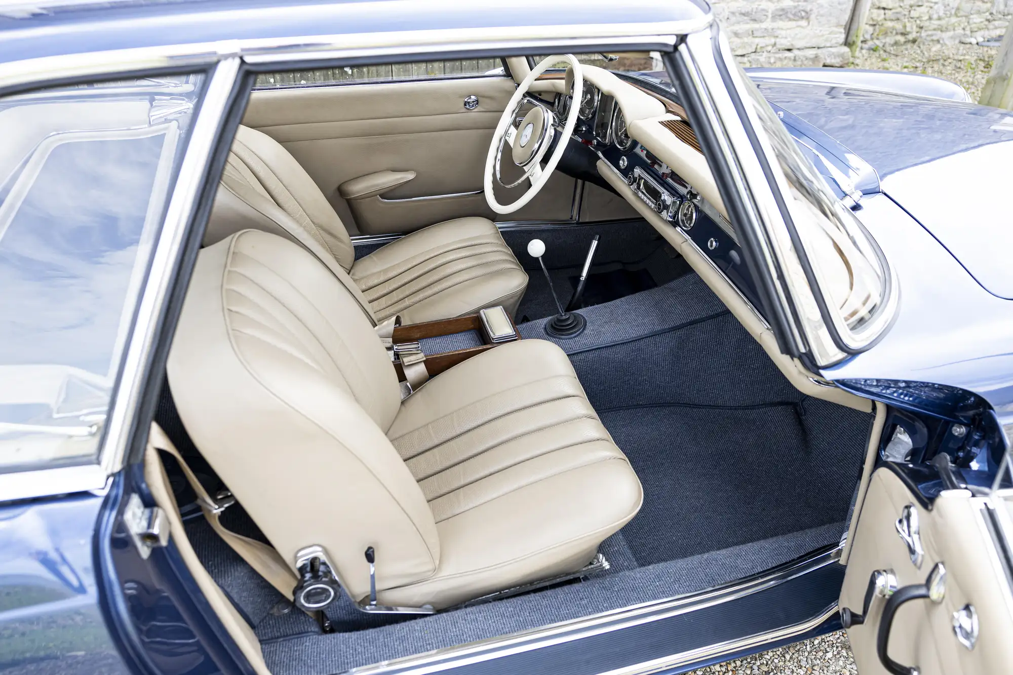 1966 Mercedes-Benz 230SL Pagoda (W113) - Manual-For Sale