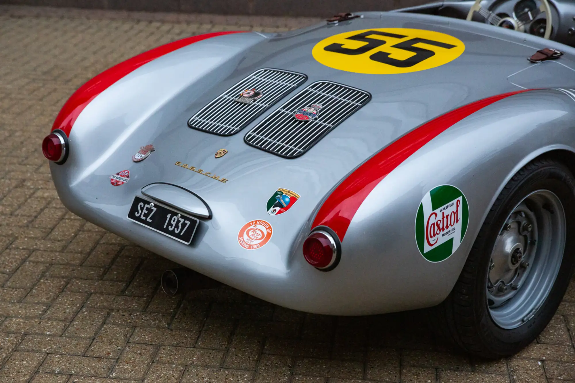 2015 Porsche 550 Spyder - Hans Herrmann Hommage-Sold