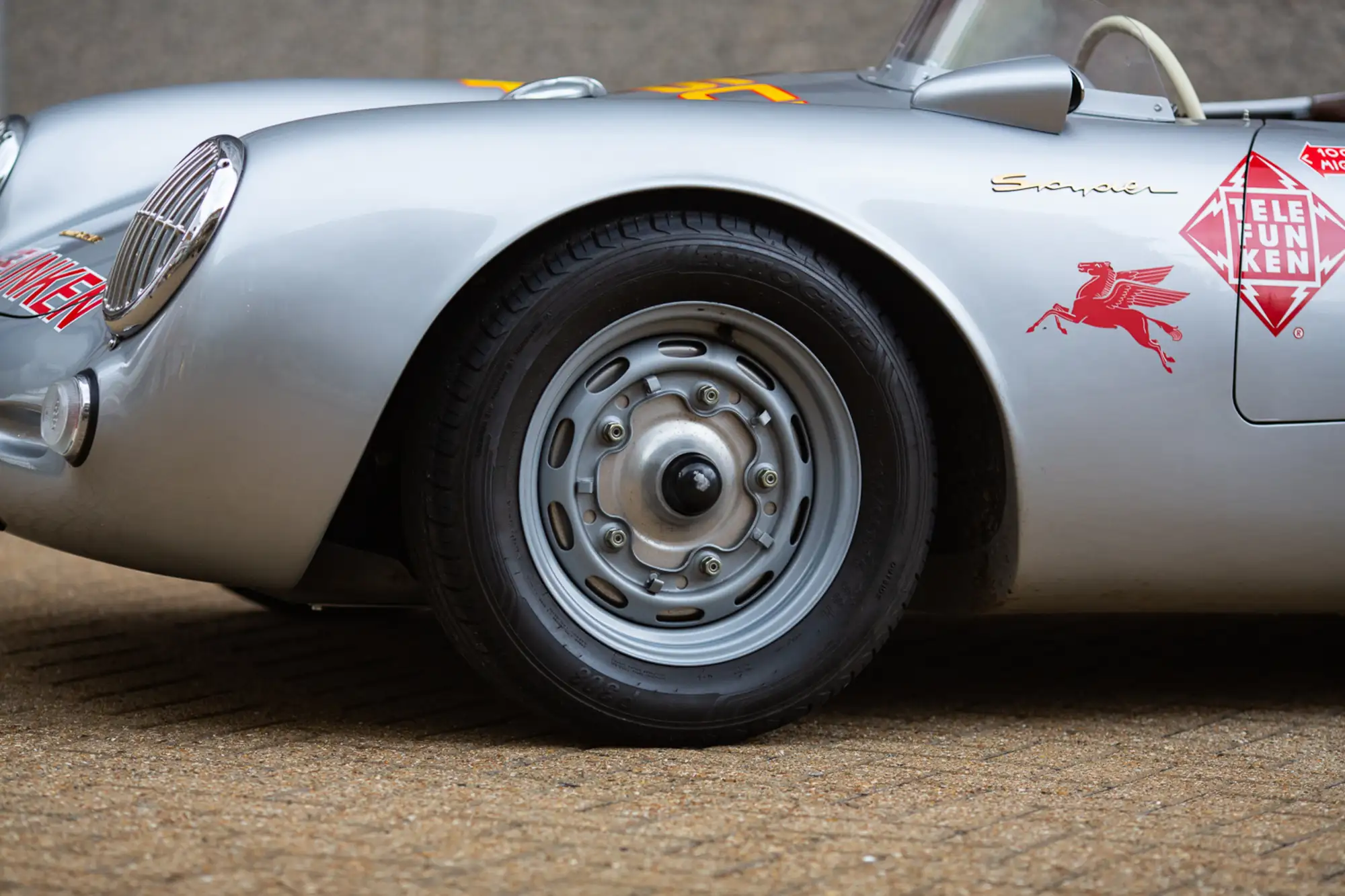 2015 Porsche 550 Spyder - Hans Herrmann Hommage-Sold