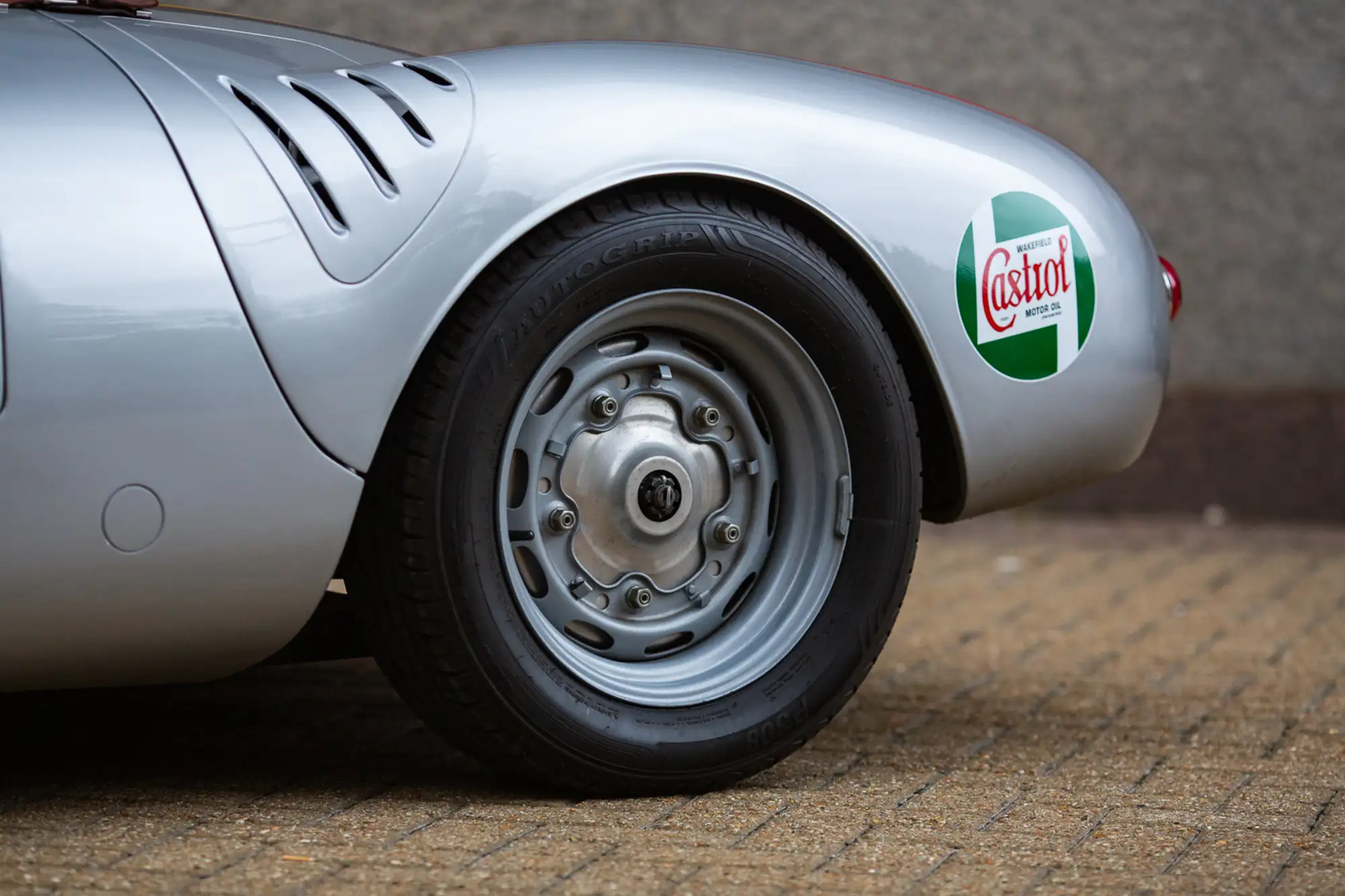 2015 Porsche 550 Spyder - Hans Herrmann Hommage-Sold