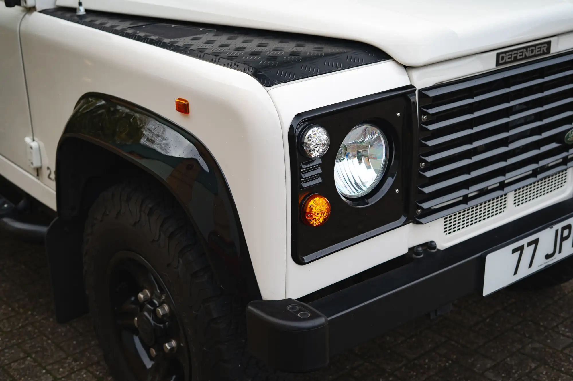 1999 Land Rover Defender 90 M52 2.8i Station Wagon †-Sold
