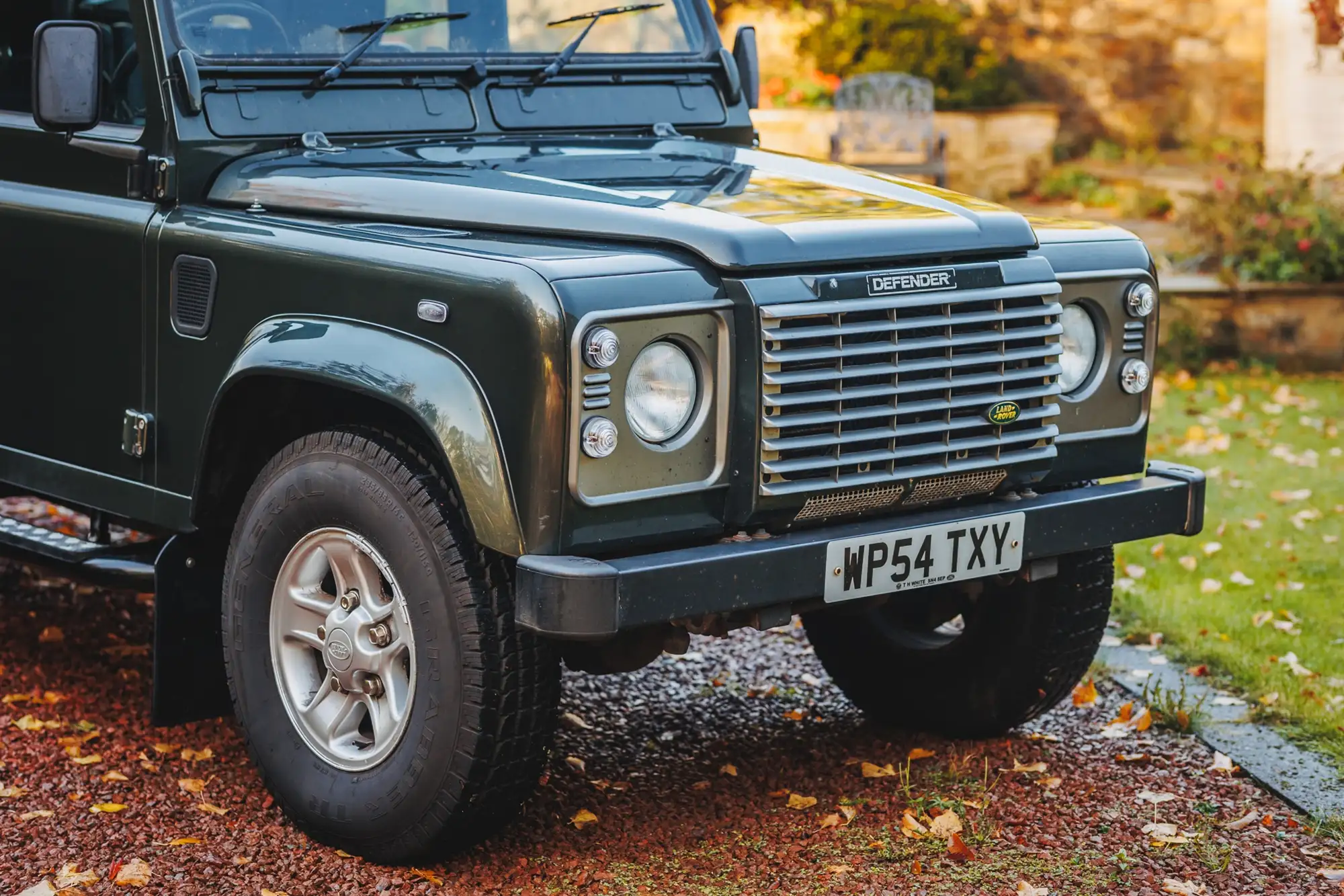Land Rover Defender 110 XS Station Wagon Td5-Sold