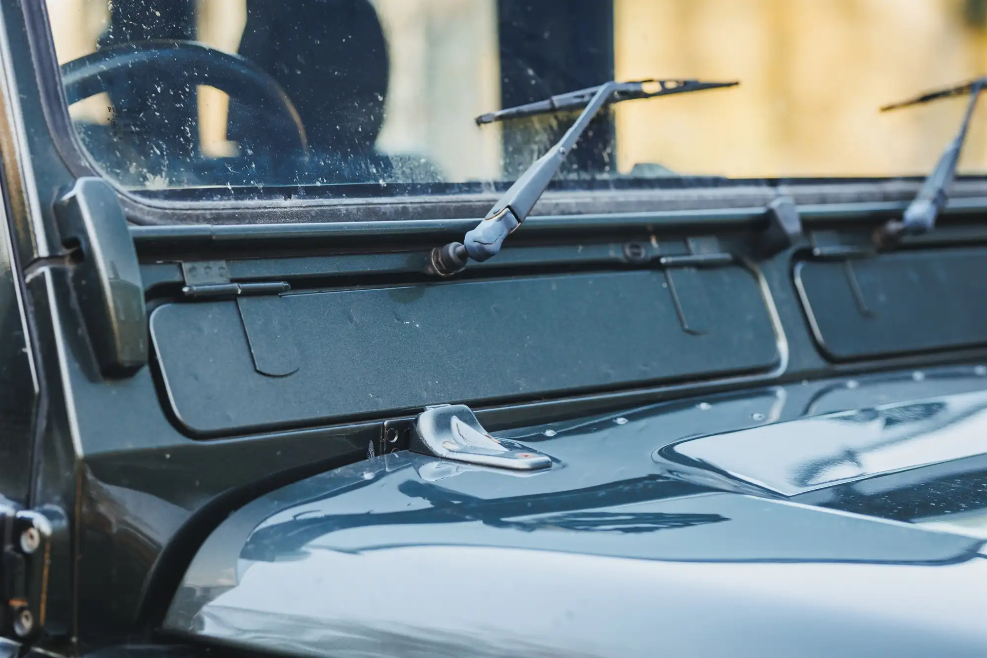 Land Rover Defender 110 XS Station Wagon Td5-Sold