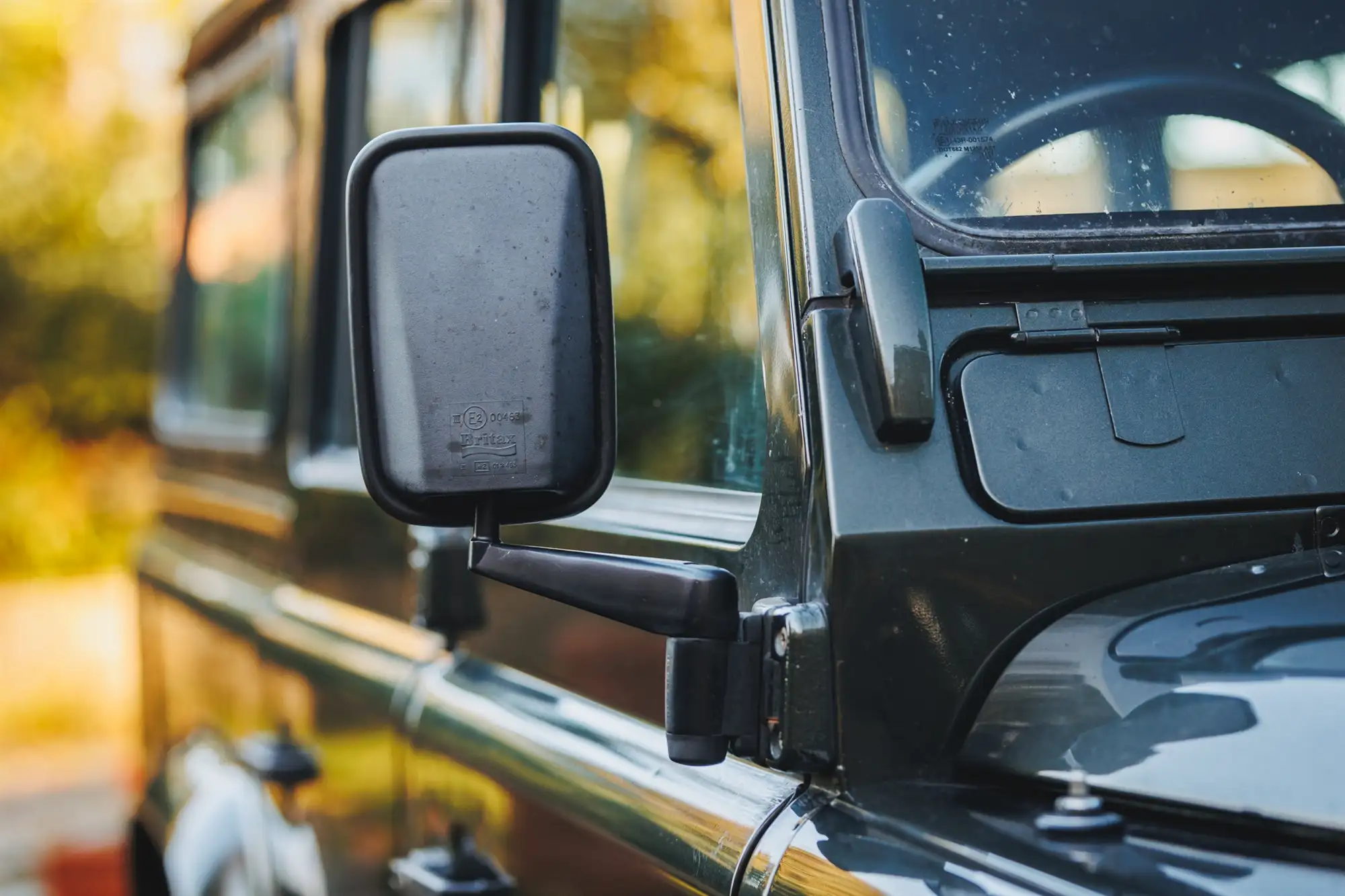 Land Rover Defender 110 XS Station Wagon Td5-Sold