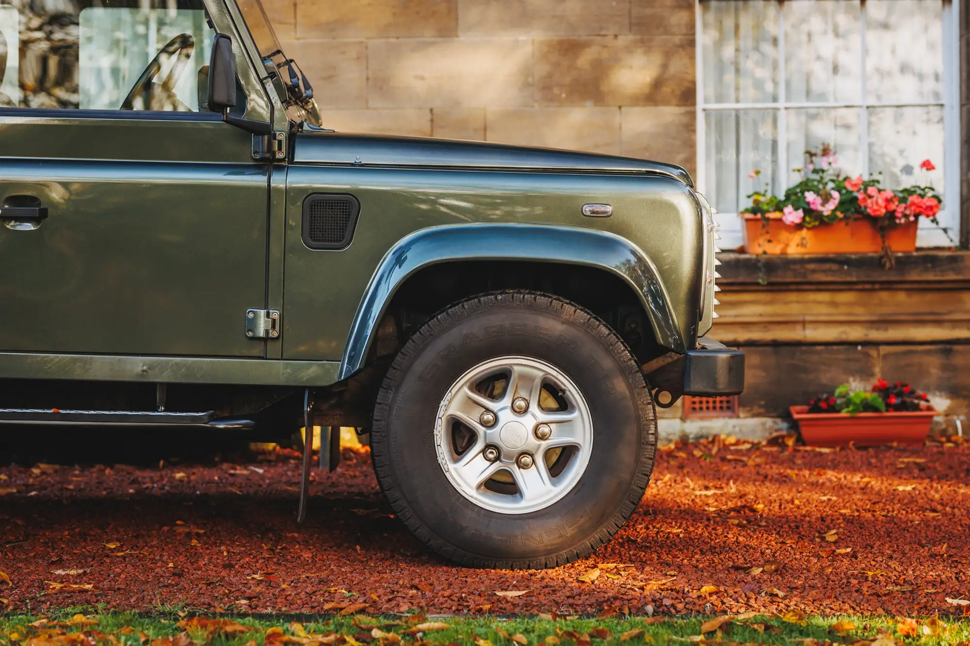 Land Rover Defender 110 XS Station Wagon Td5-Sold