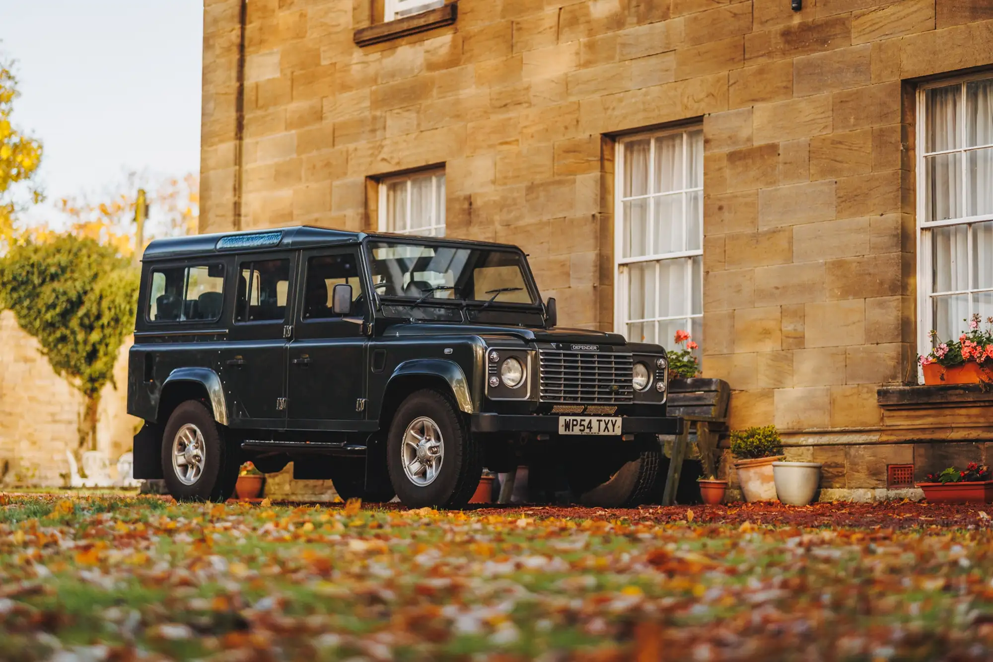 Land Rover Defender 110 XS Station Wagon Td5-Sold