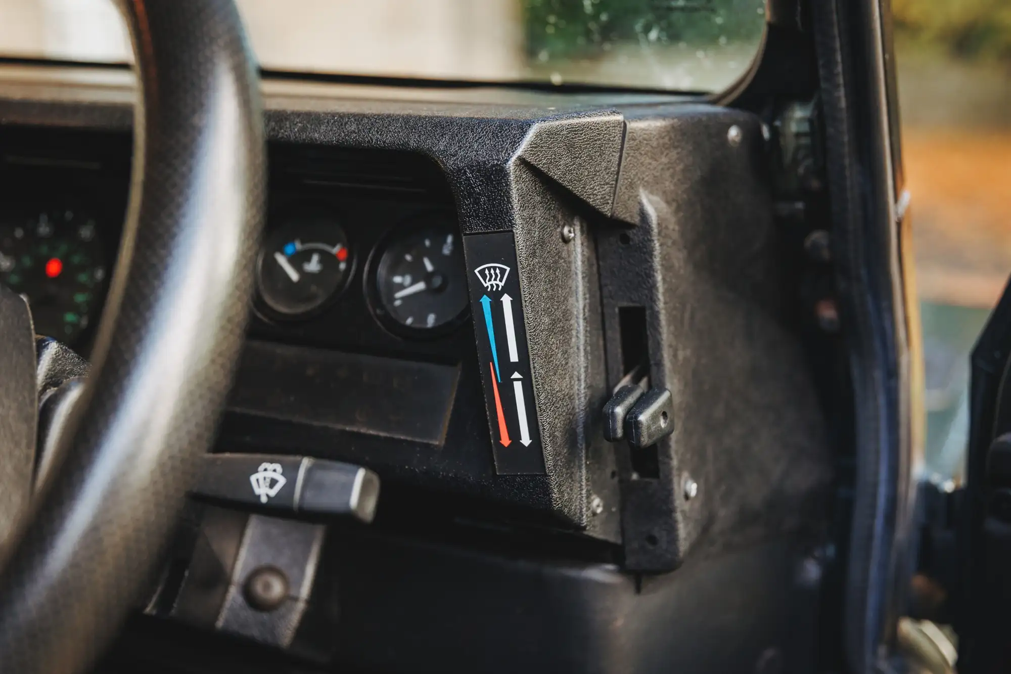 Land Rover Defender 110 XS Station Wagon Td5-Sold