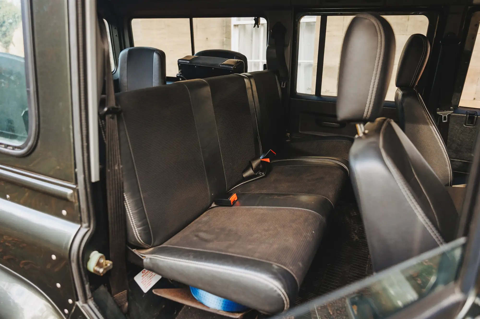 Land Rover Defender 110 XS Station Wagon Td5-Sold