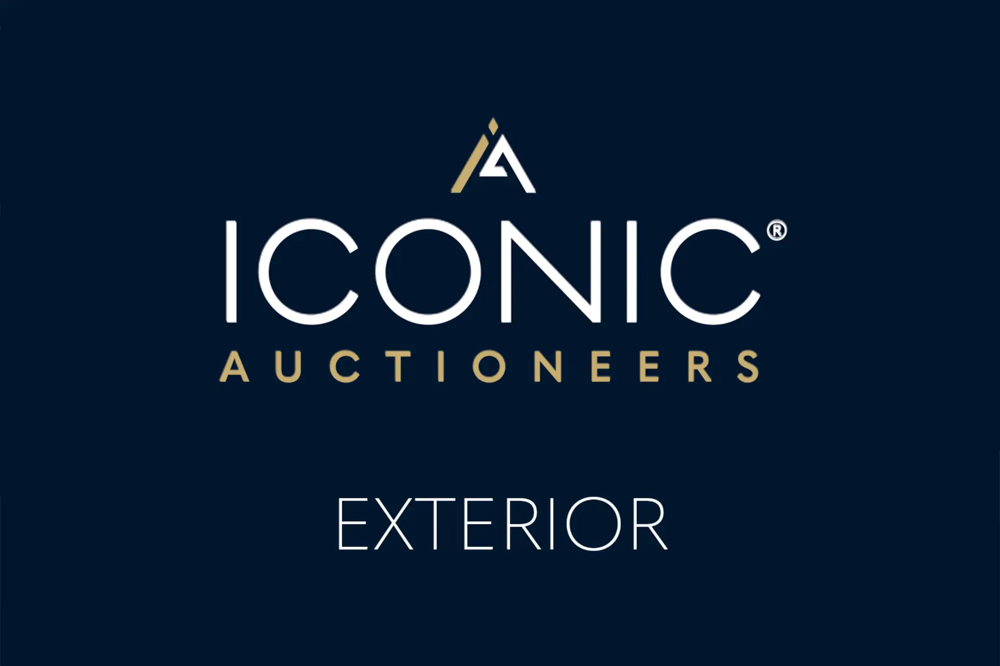 Land Rover Defender 110 XS Station Wagon Td5-Sold