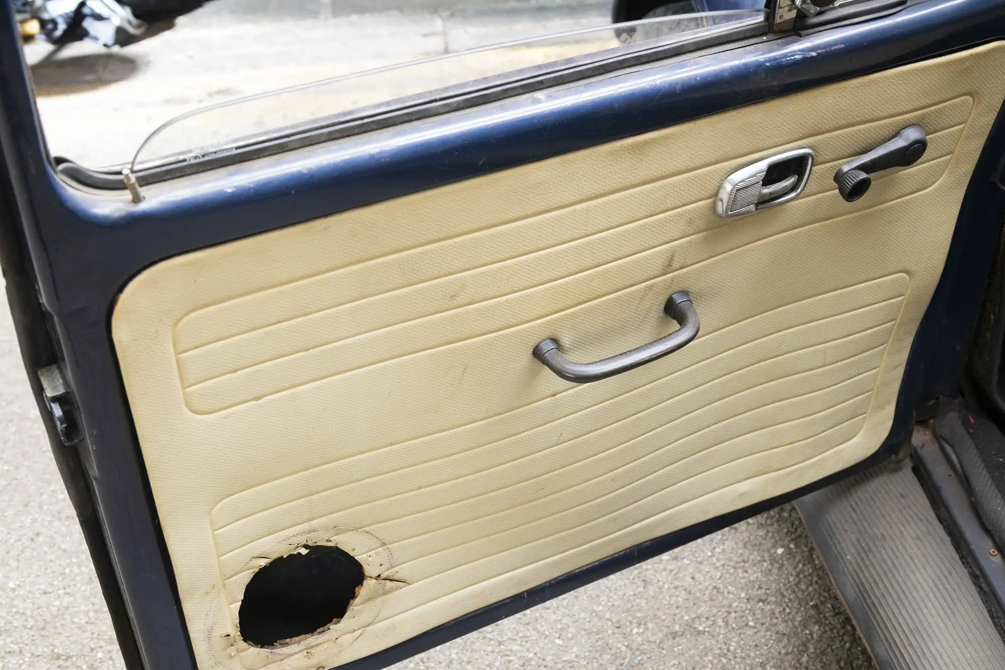 1970 Volkswagen Beetle Barn Find-Sold