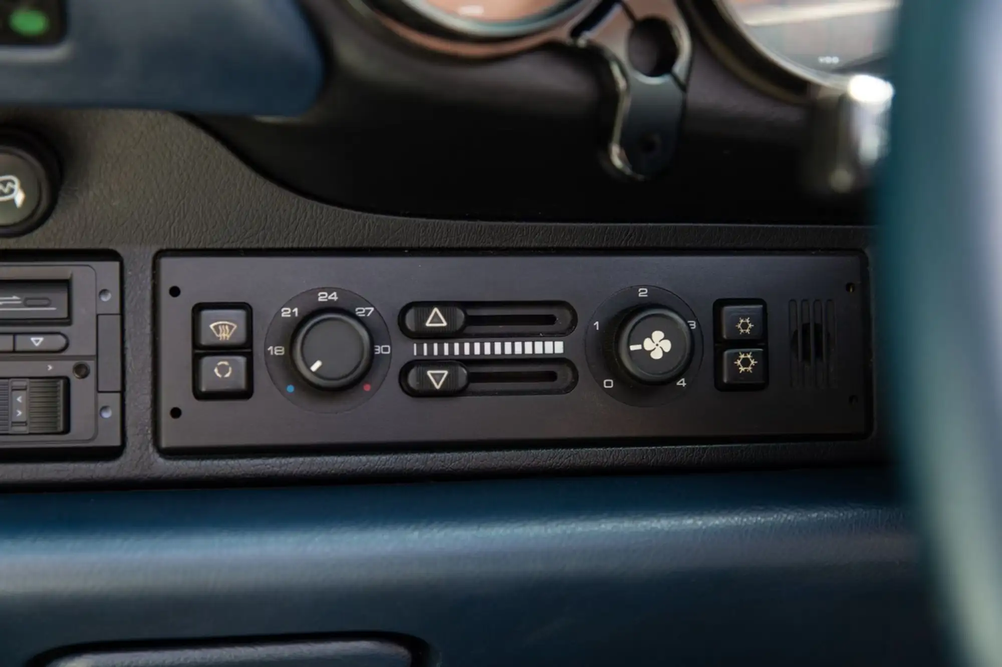 1997 Porsche 911 Cabriolet (993) Tiptronic-For Sale