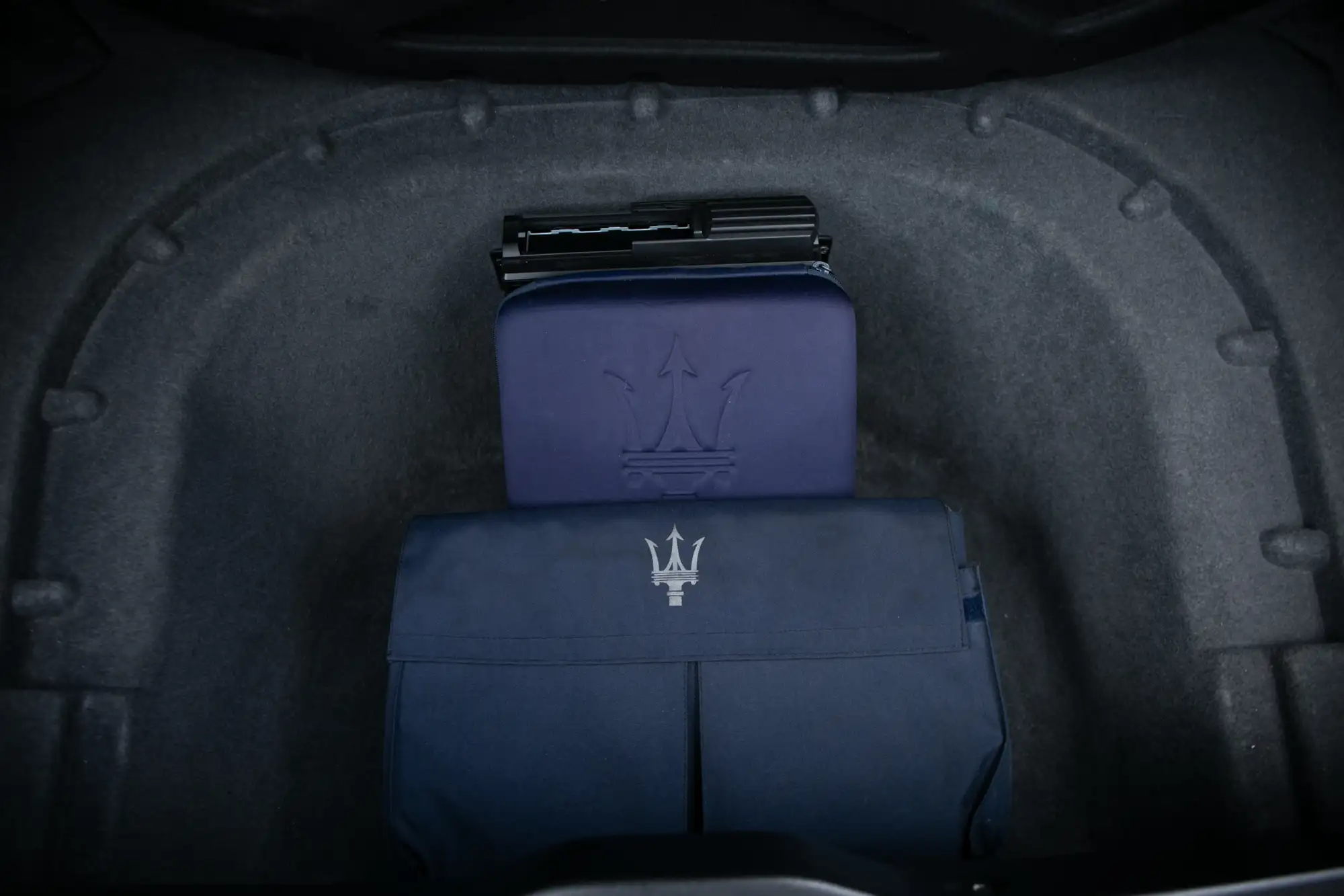 2004 MASERATI 4200 GRANSPORT S-A -Sold