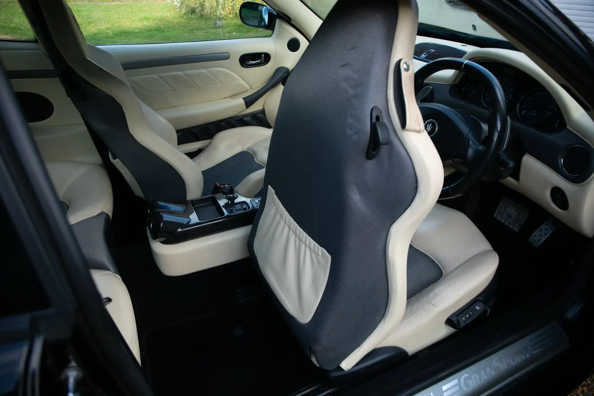 2004 MASERATI 4200 GRANSPORT S-A -Sold