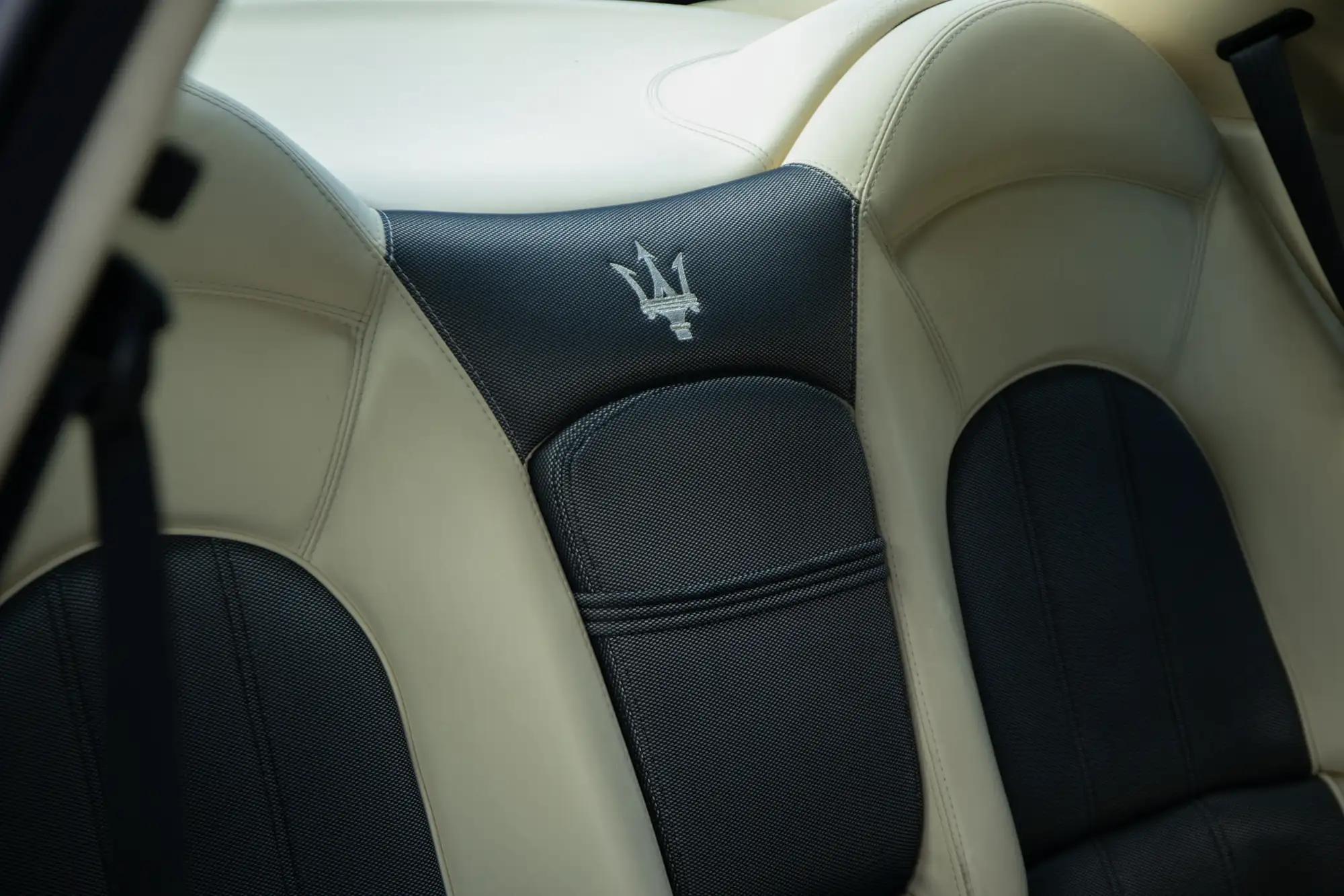 2004 MASERATI 4200 GRANSPORT S-A -Sold