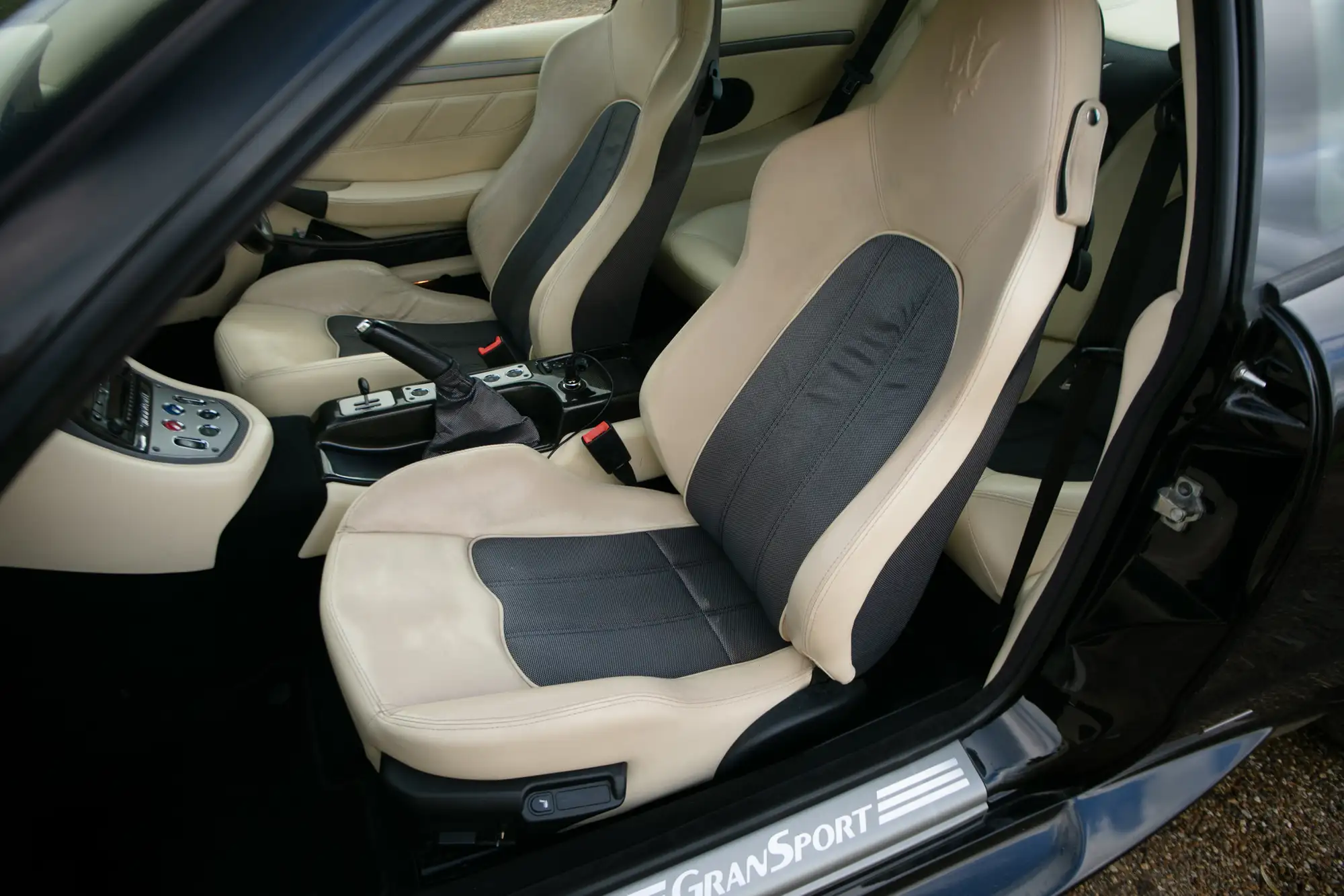 2004 MASERATI 4200 GRANSPORT S-A -Sold