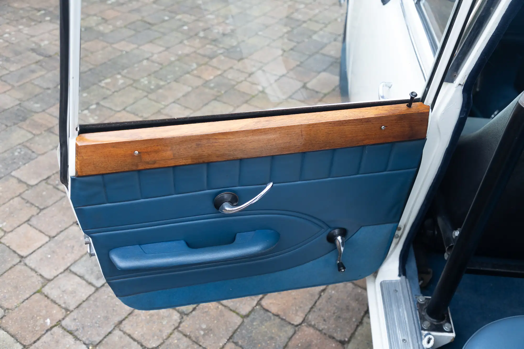 1965 Triumph 2000 Mk1 O/D Group 3 Rally Replica -For Sale