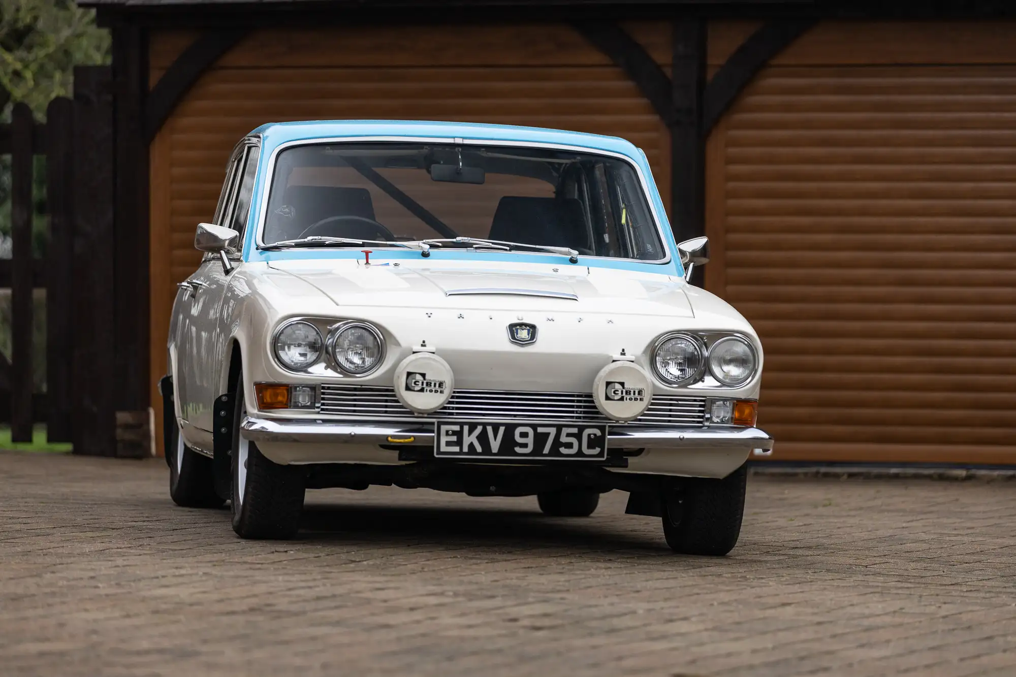 1965 Triumph 2000 Mk1 O/D Group 3 Rally Replica -For Sale