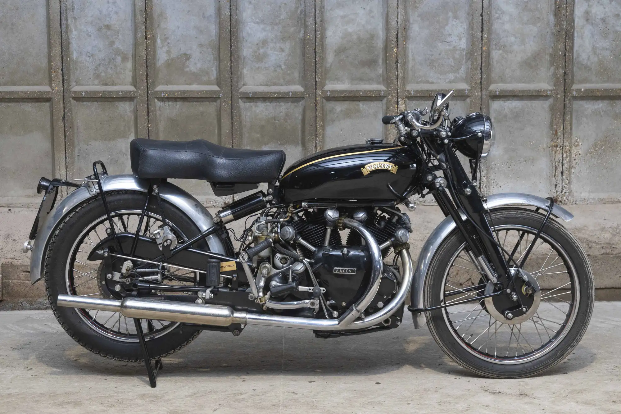 Iconic Auctioneers | 1952 Vincent Black Shadow Series C 998cc-Sold